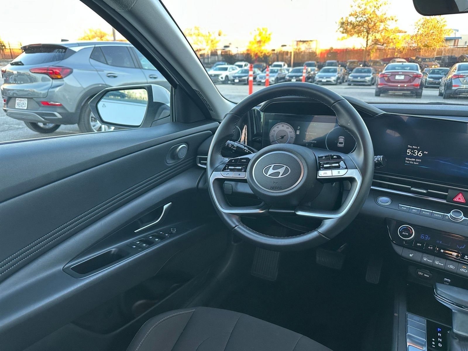 Thumbnail: 2025 Hyundai Elantra - 32