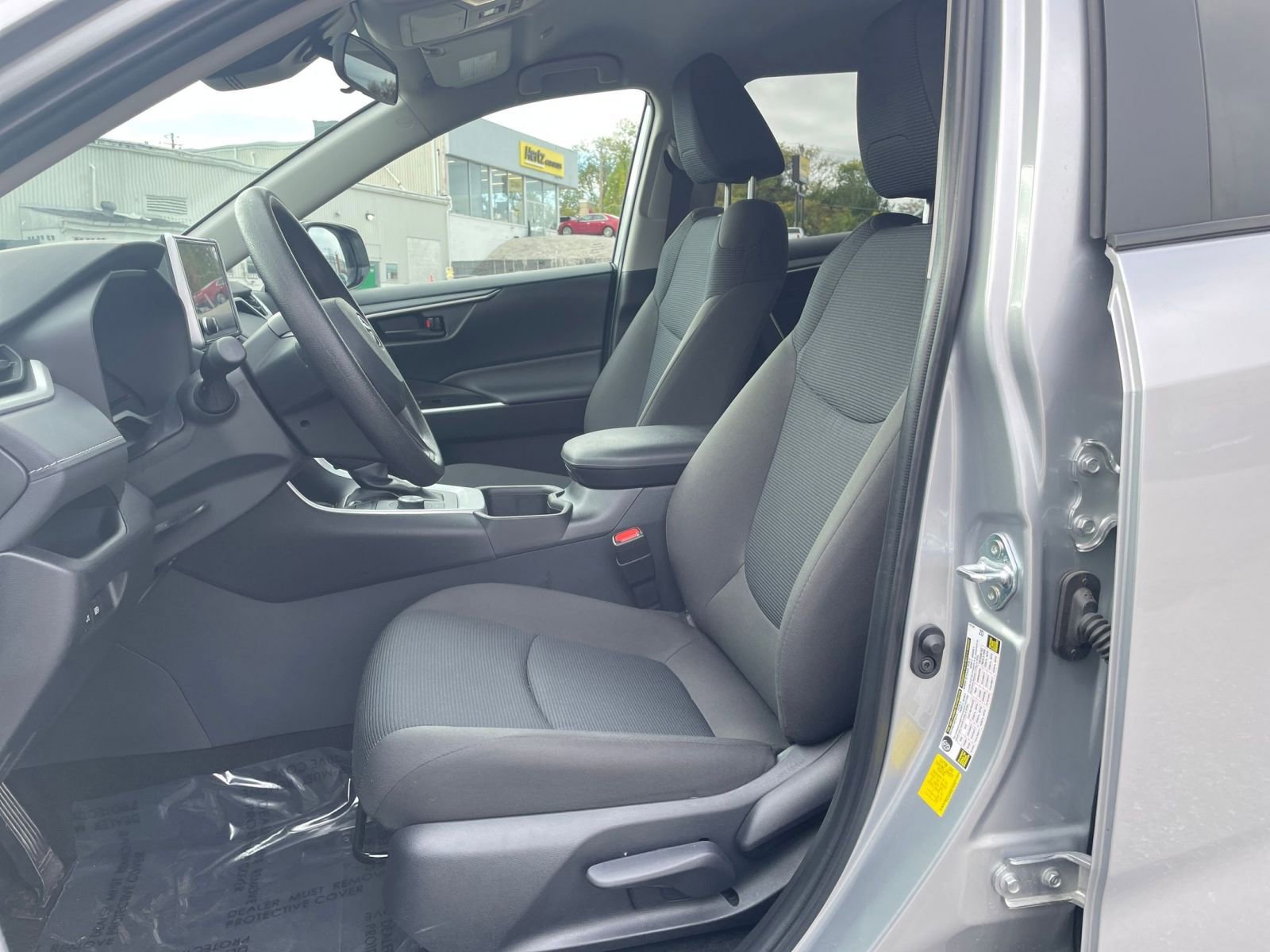 Thumbnail: 2025 Toyota RAV4 - 25