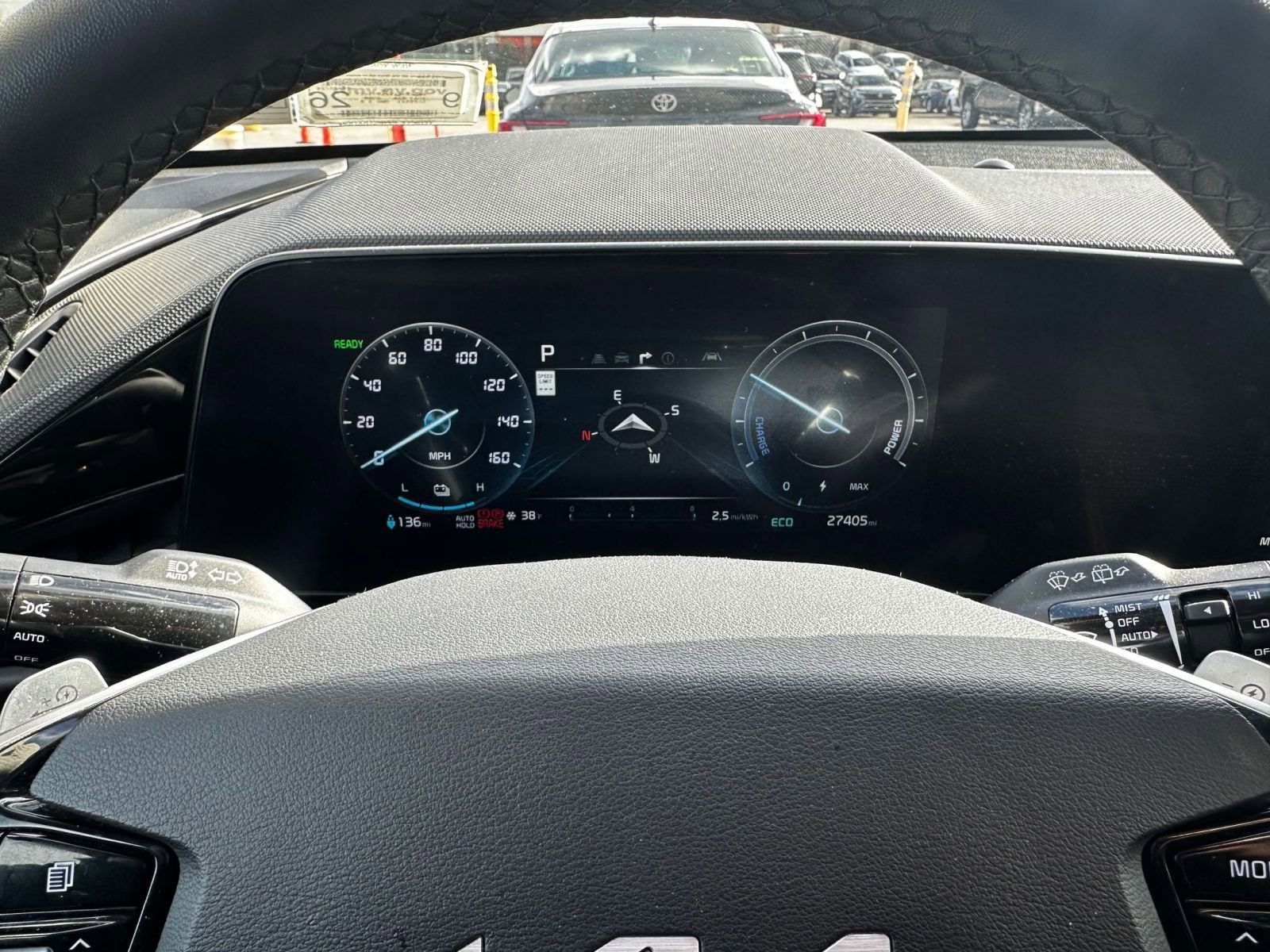 Thumbnail: 2023 Kia Niro - 6