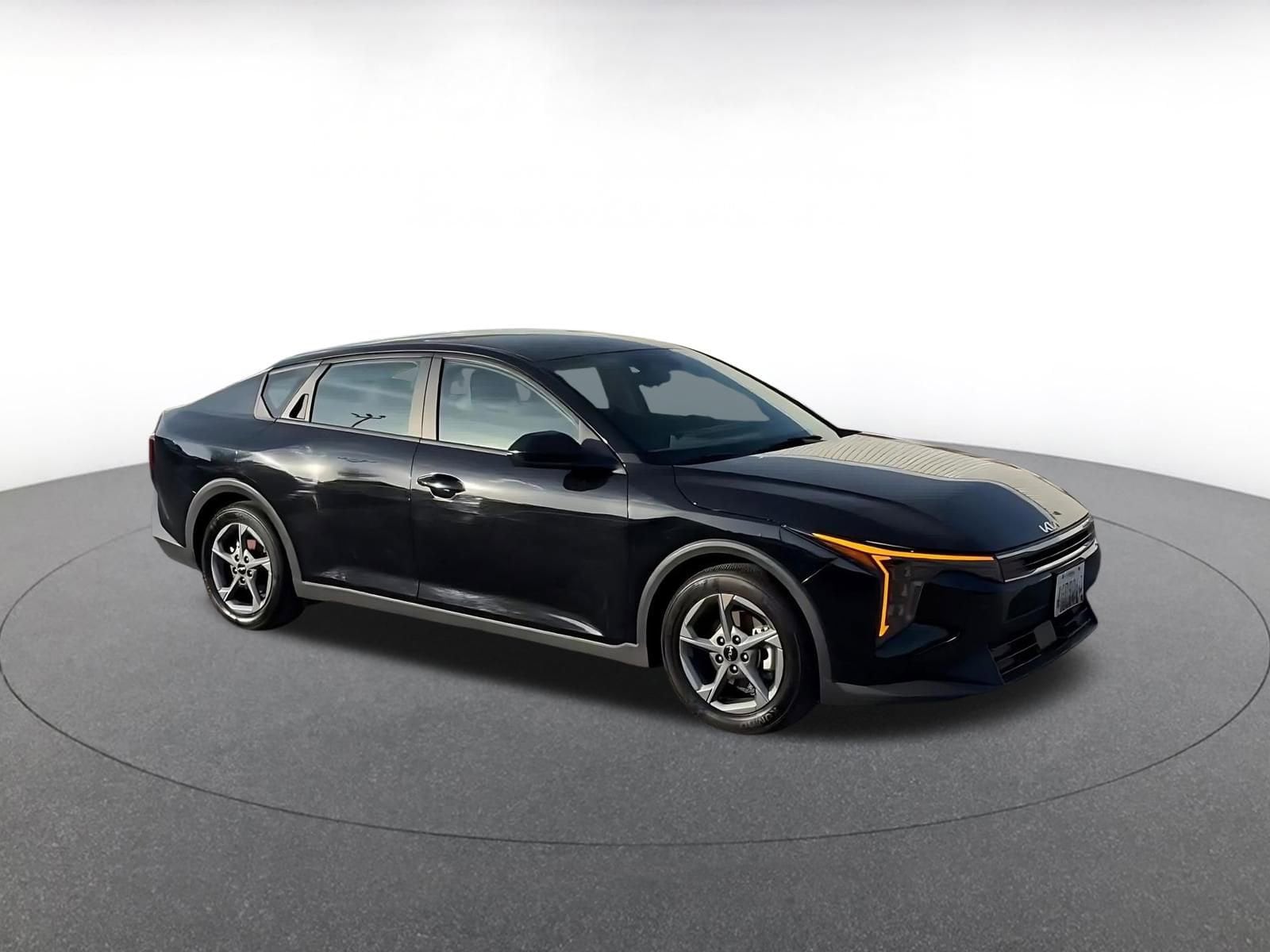 Thumbnail: 2025 Kia K4 - 2