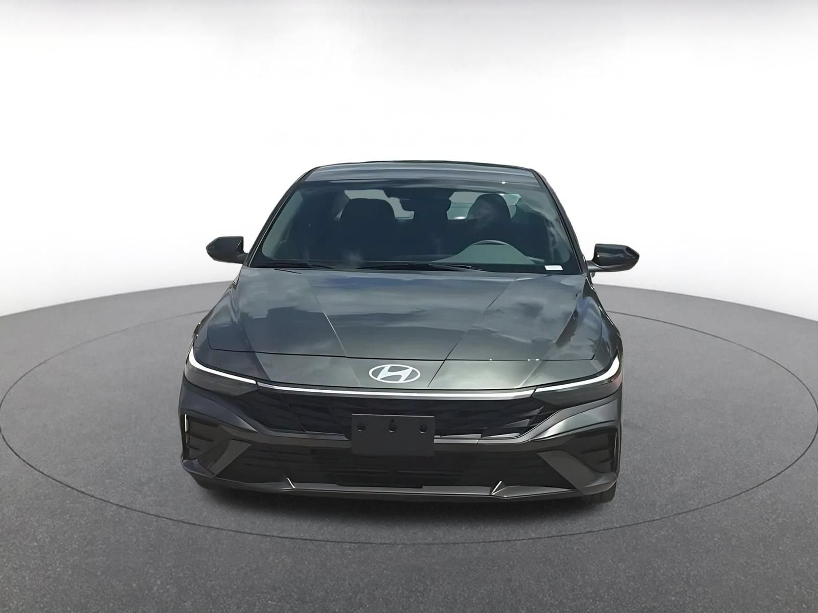 Thumbnail: 2026 Hyundai Elantra - 4