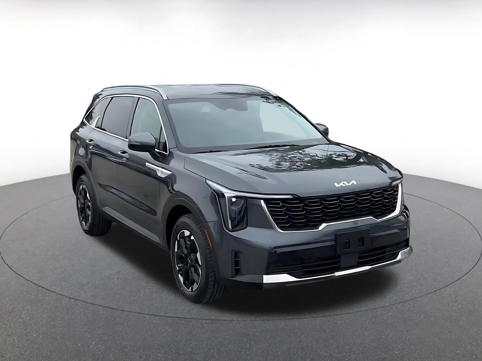 Thumbnail: 2024 Kia Sorento - 3