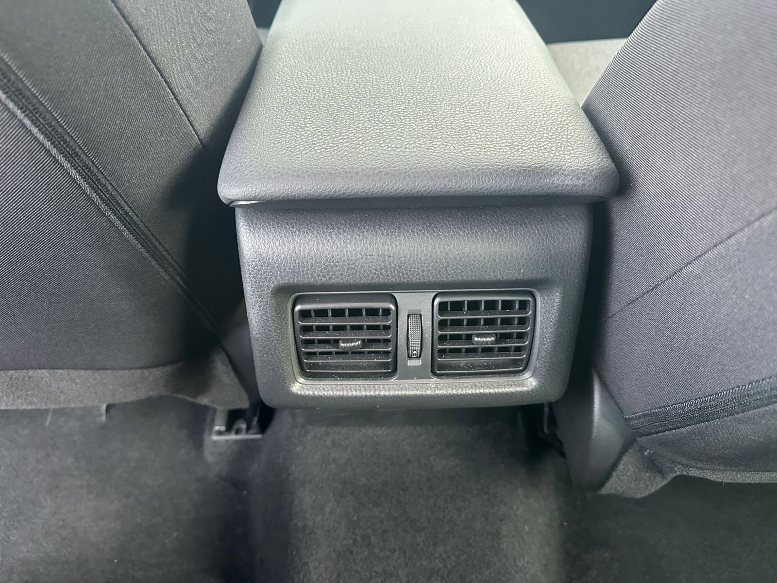 Thumbnail: 2025 Toyota Camry - 23