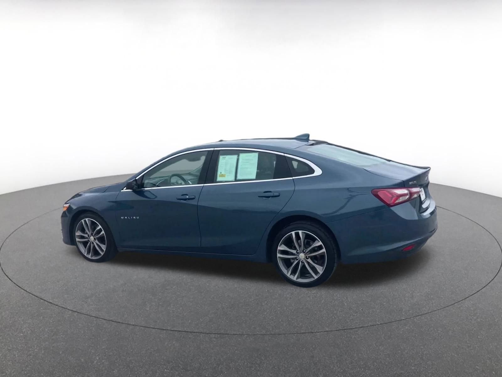 Thumbnail: 2024 Chevrolet Malibu - 10