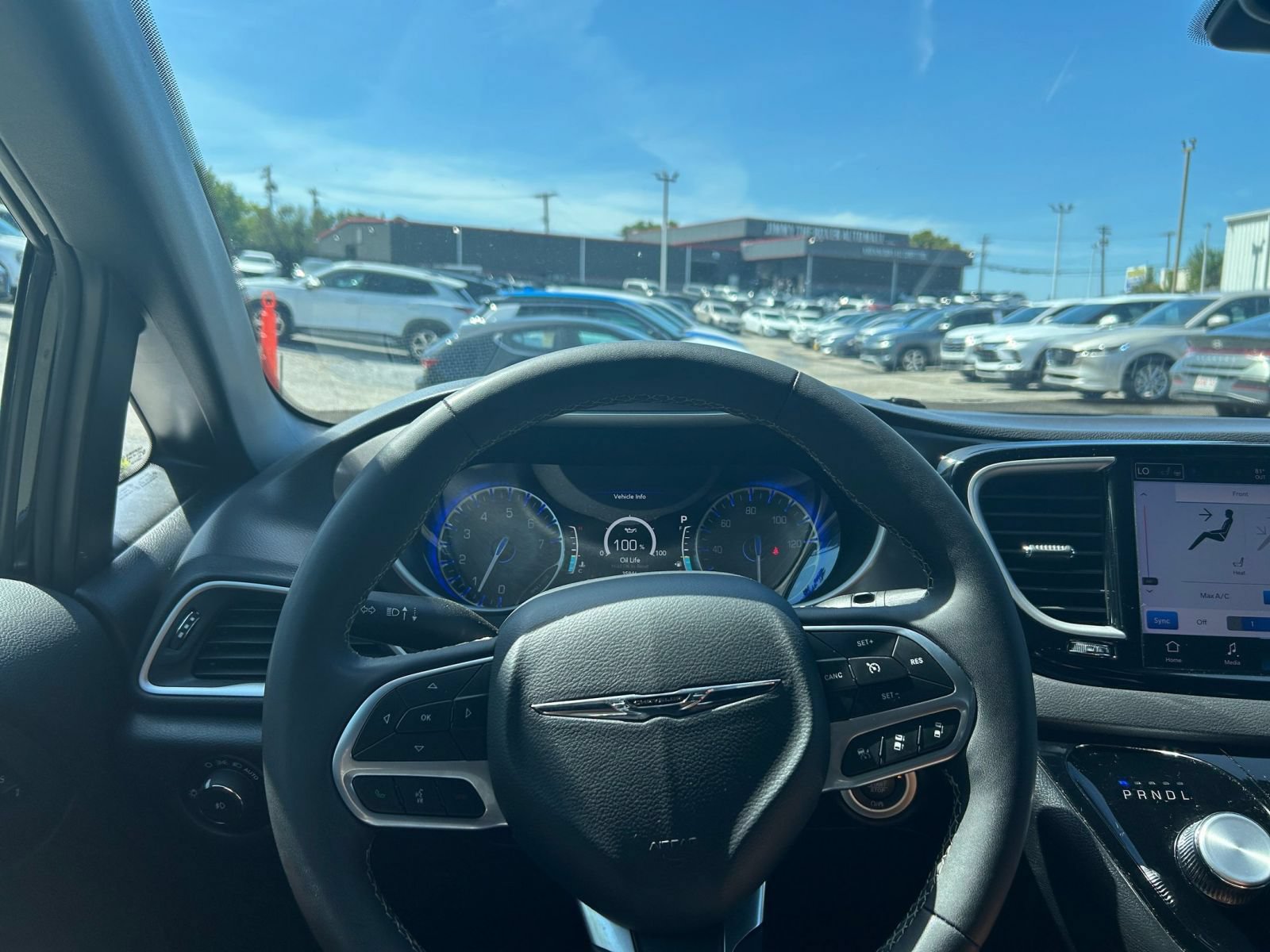 Thumbnail: 2025 Chrysler Pacifica - 31