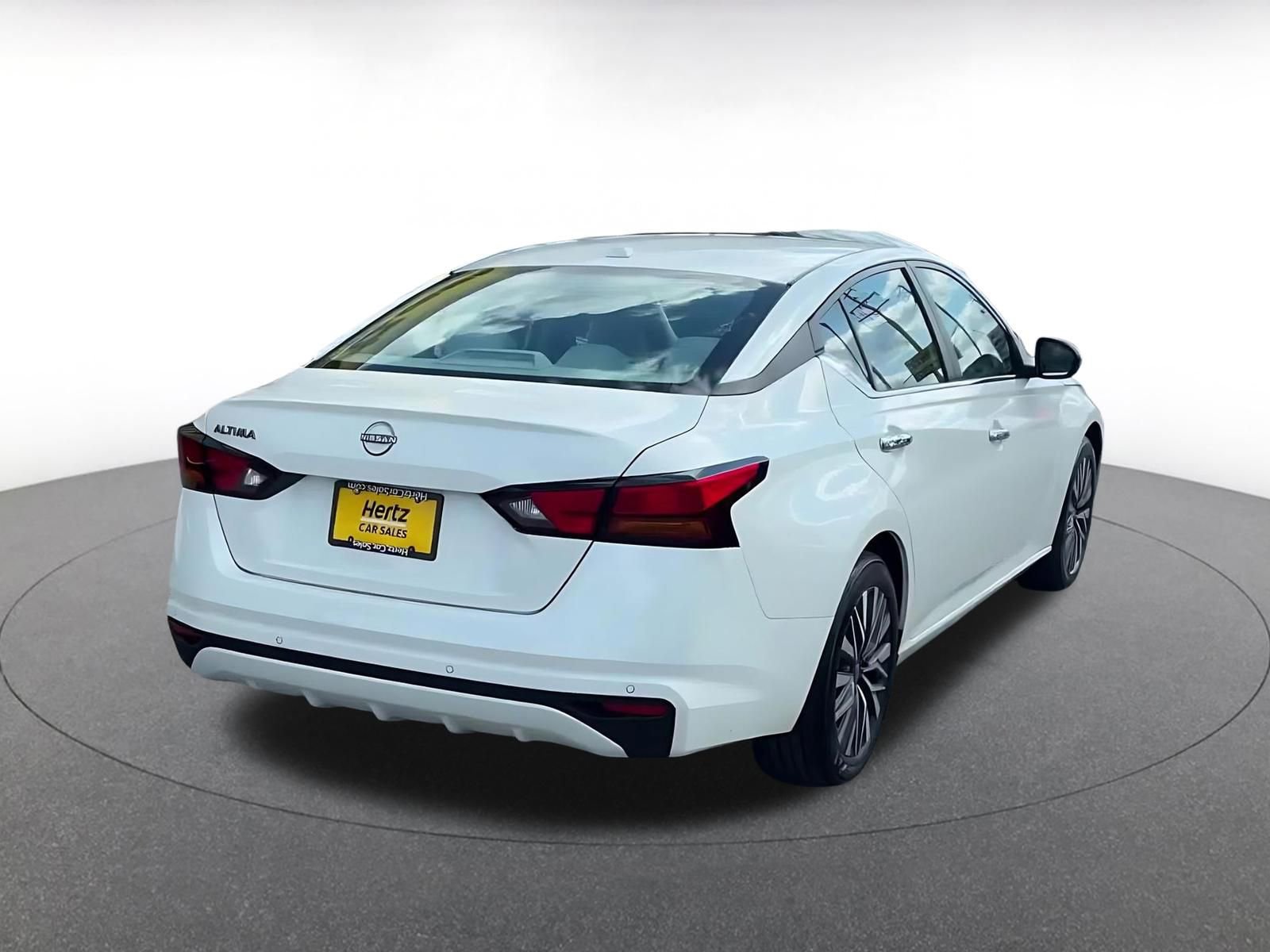 Thumbnail: 2025 Nissan Altima - 14