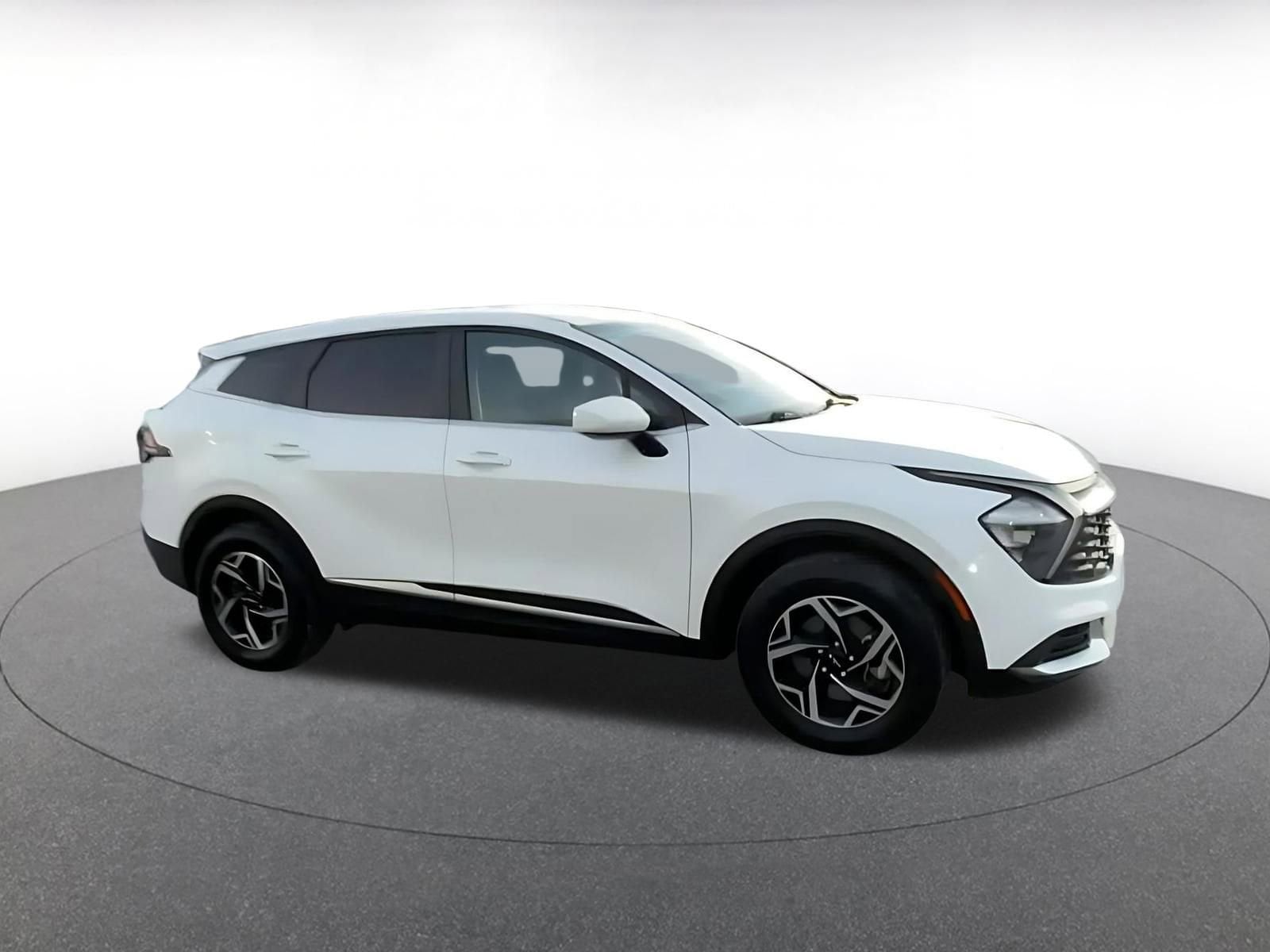 Thumbnail: 2023 Kia Sportage - 2