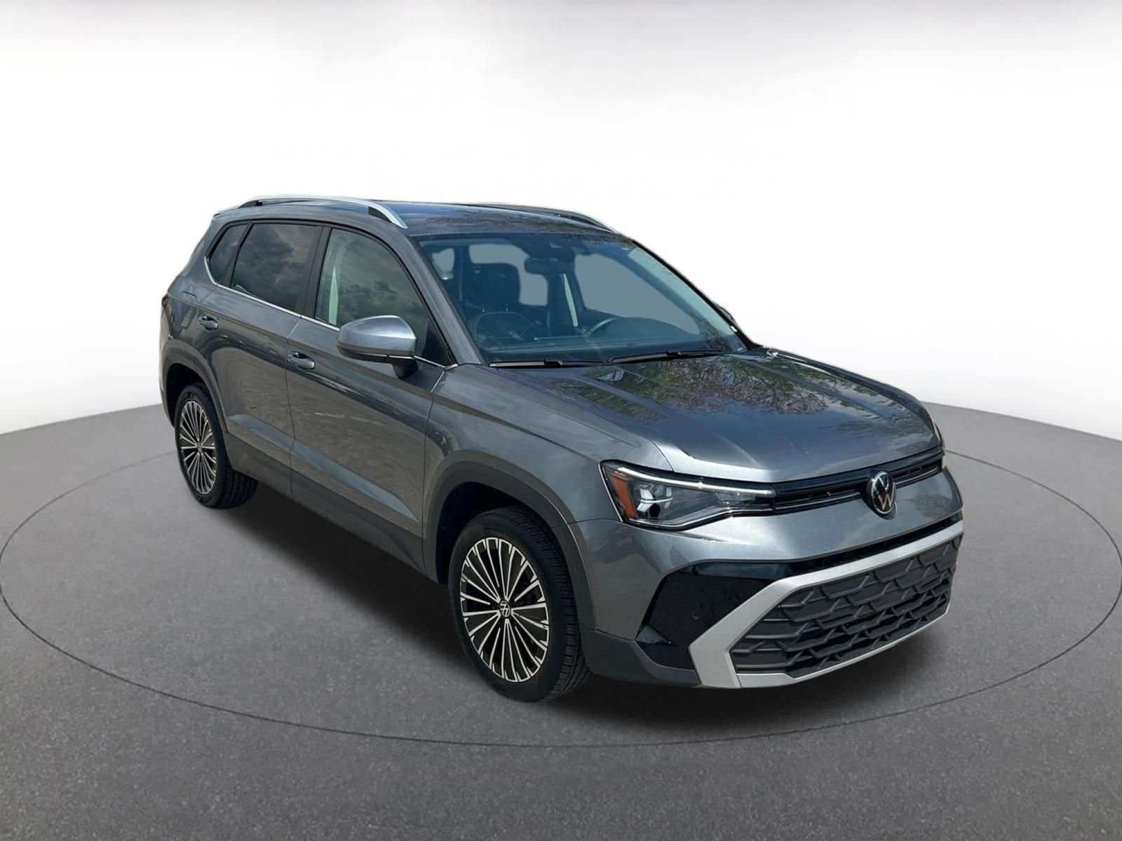 Thumbnail: 2025 Volkswagen Taos - 1