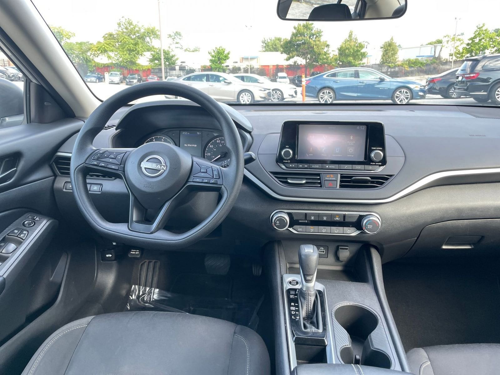 Thumbnail: 2024 Nissan Altima - 32