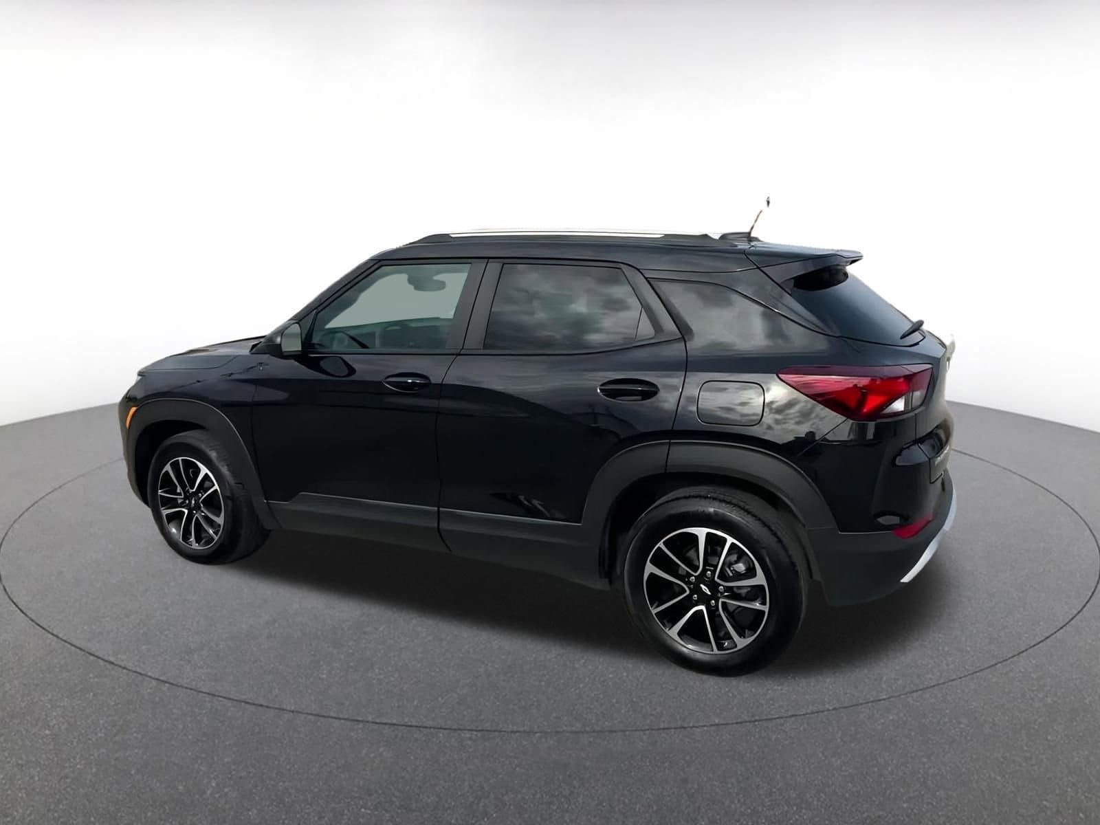 Thumbnail: 2025 Chevrolet TrailBlazer - 10