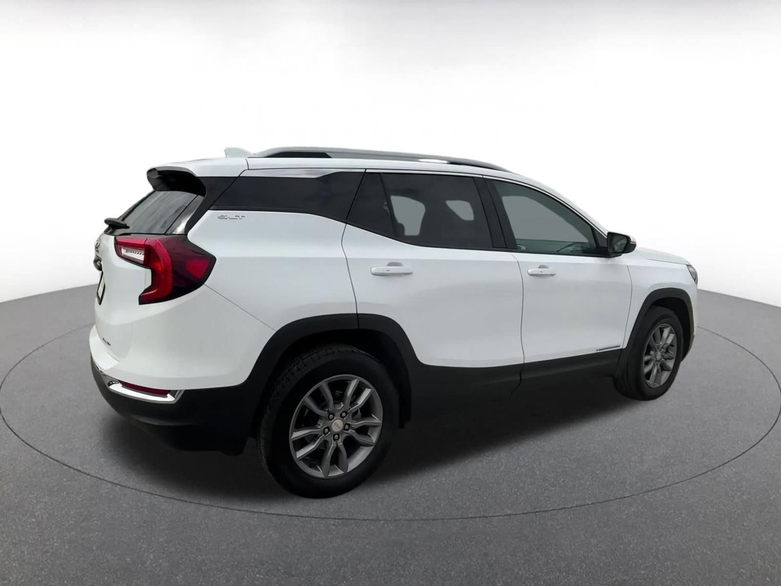 2024 GMC Terrain SLT 15
