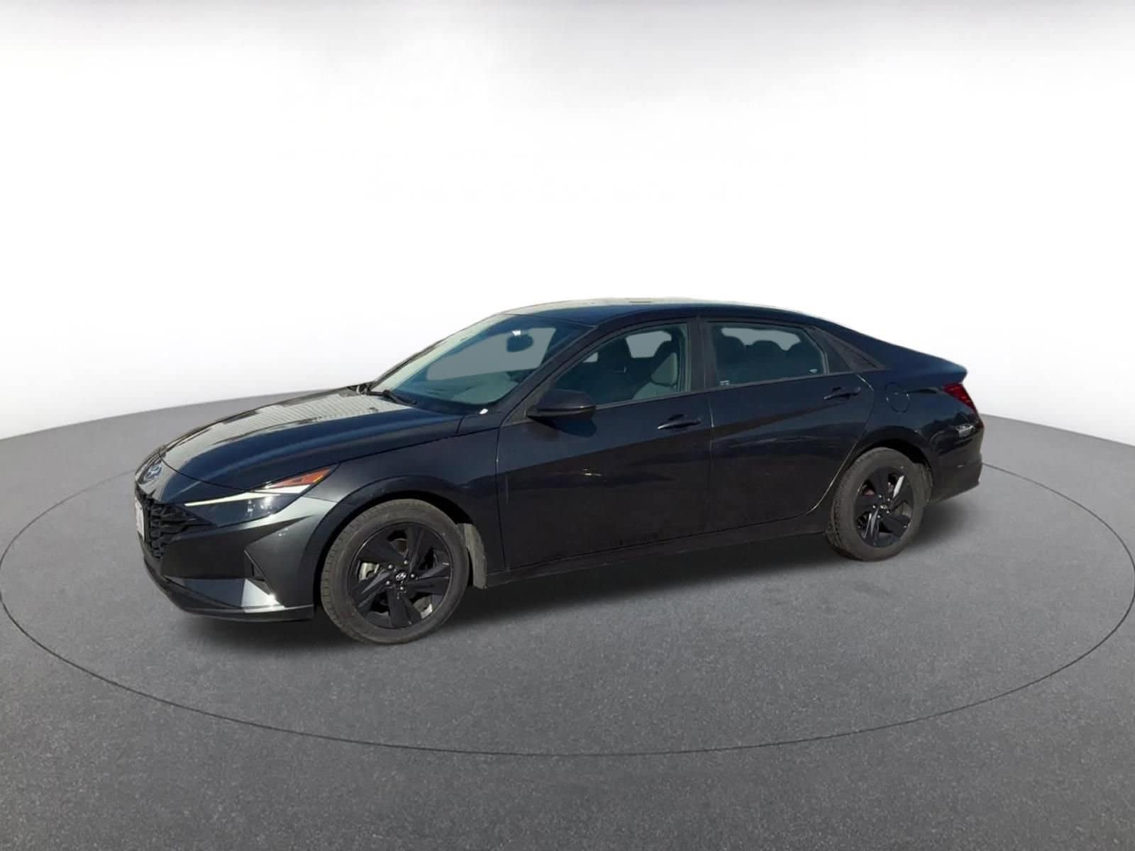 Thumbnail: 2023 Hyundai Elantra - 7