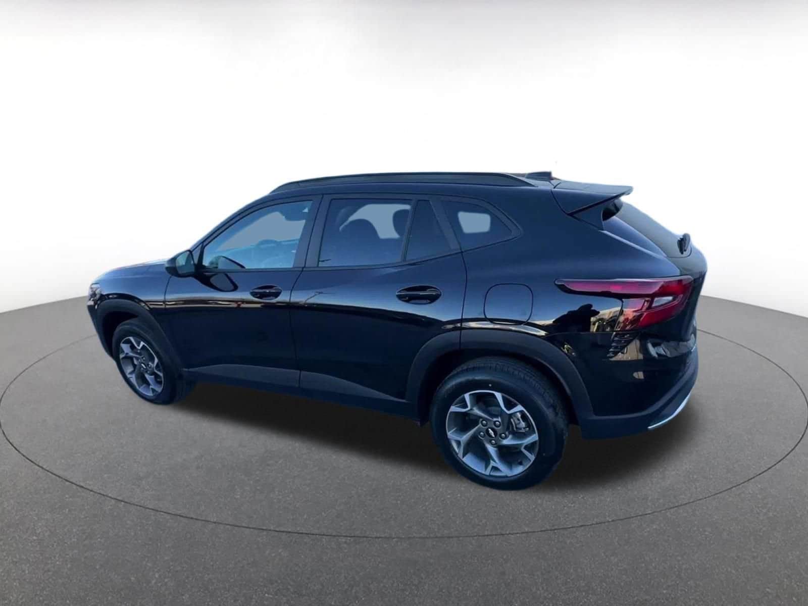 Thumbnail: 2025 Chevrolet Trax - 10