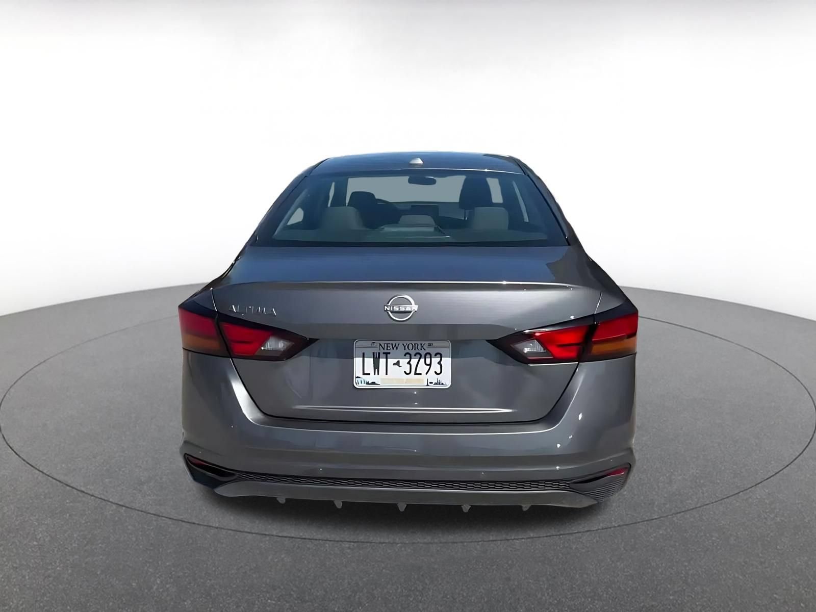 Thumbnail: 2025 Nissan Altima - 10