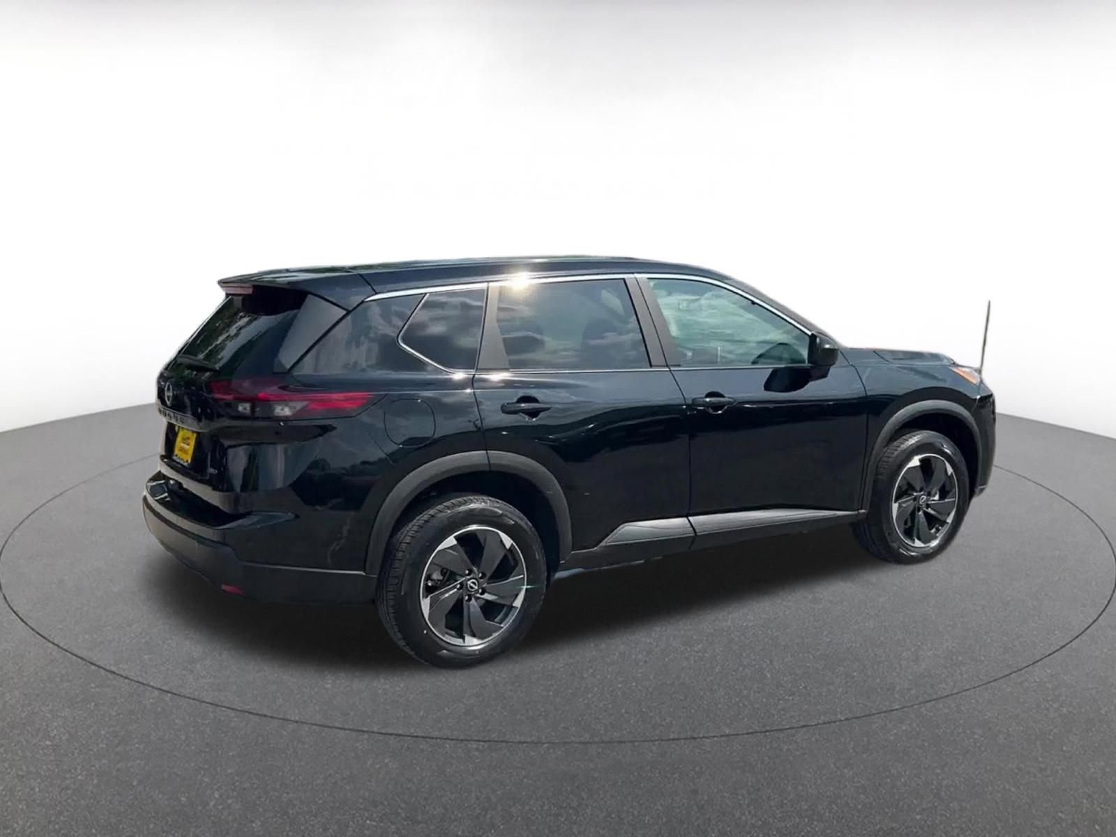 Thumbnail: 2025 Nissan Rogue - 15