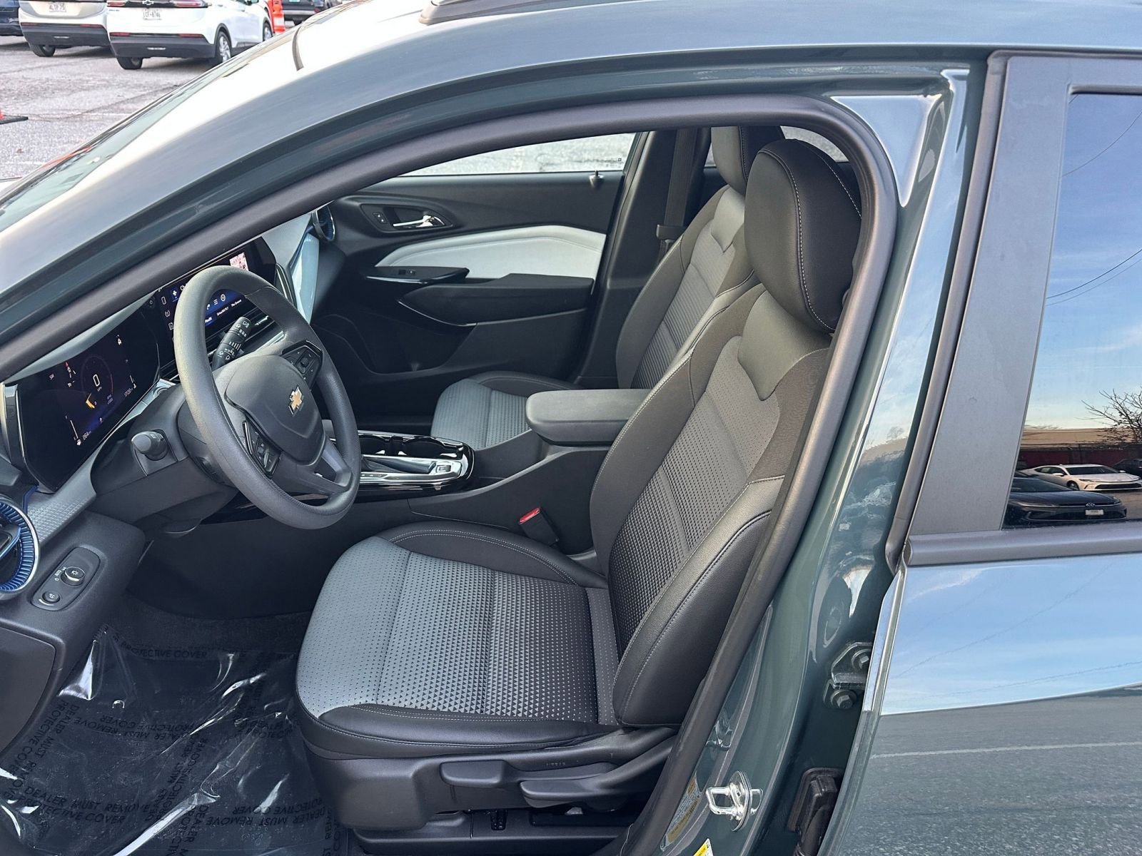 Thumbnail: 2025 Chevrolet Trax - 24