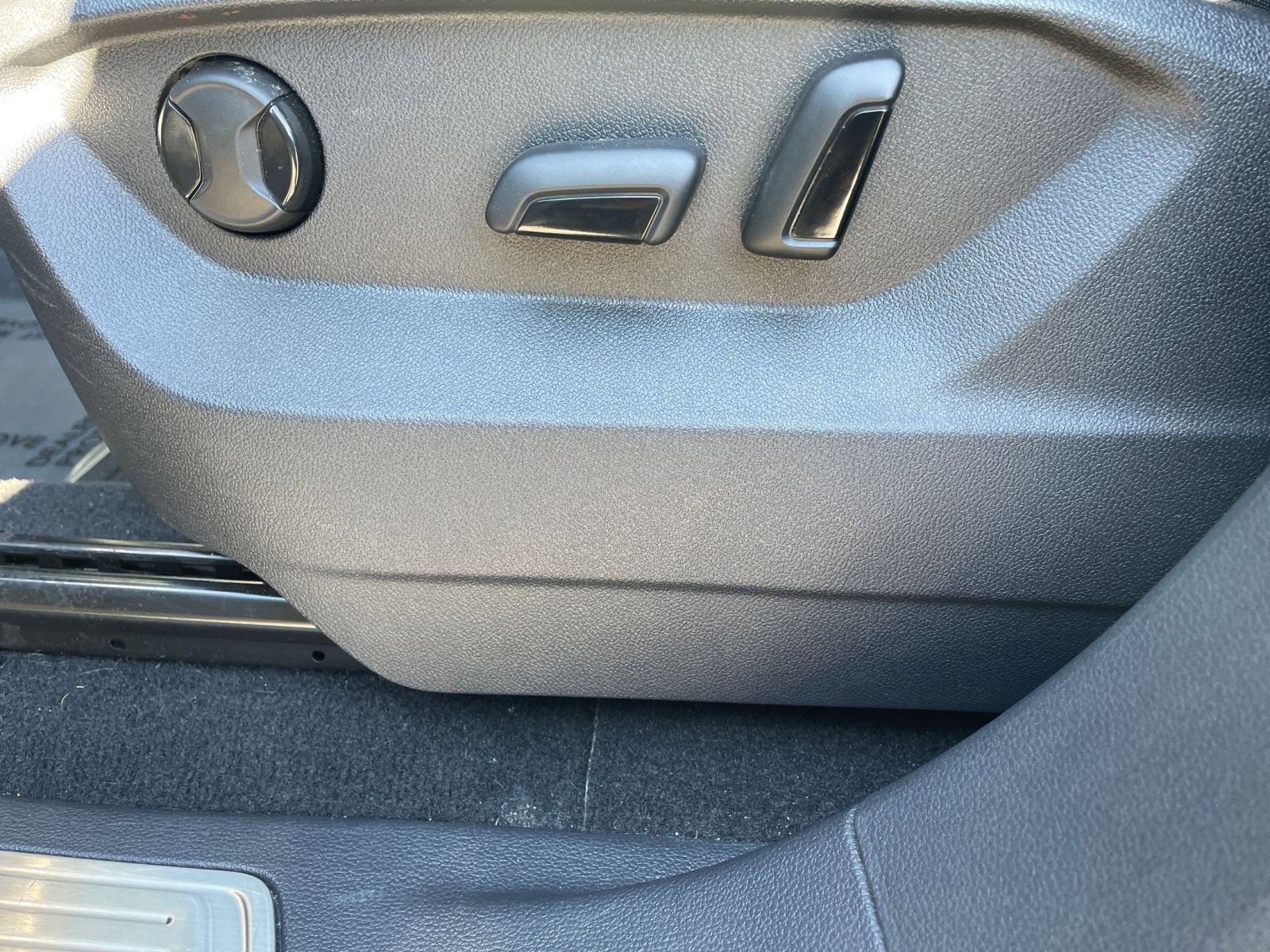 Thumbnail: 2025 Volkswagen Atlas - 23