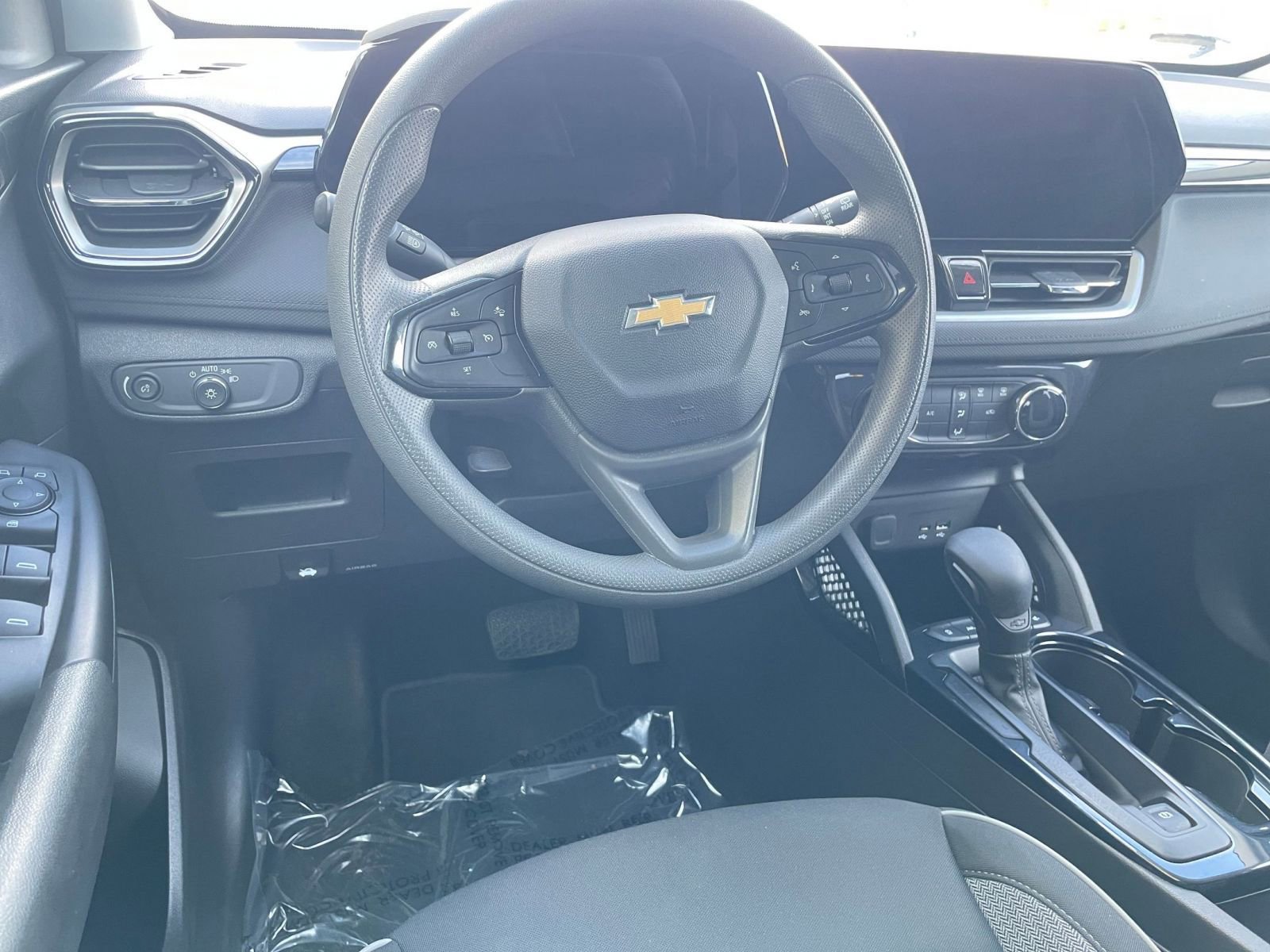 Thumbnail: 2025 Chevrolet TrailBlazer - 32