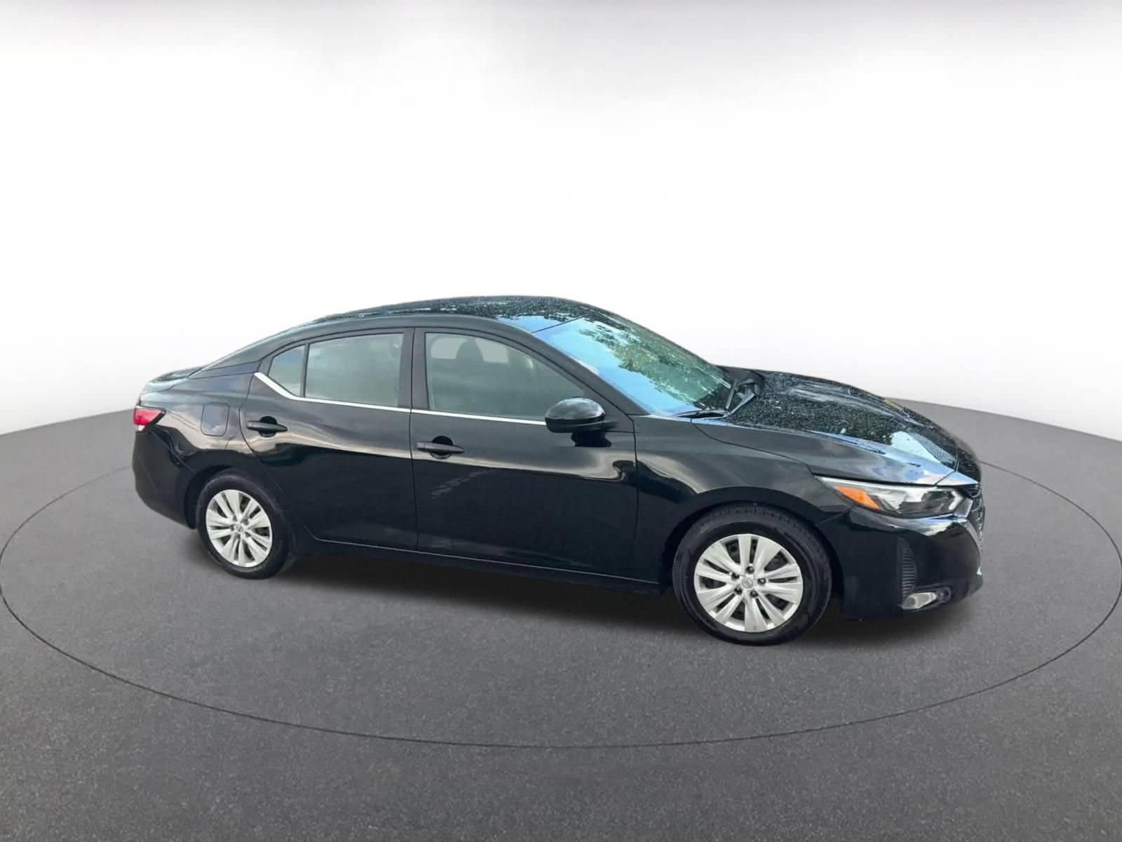 Thumbnail: 2025 Nissan Sentra - 2