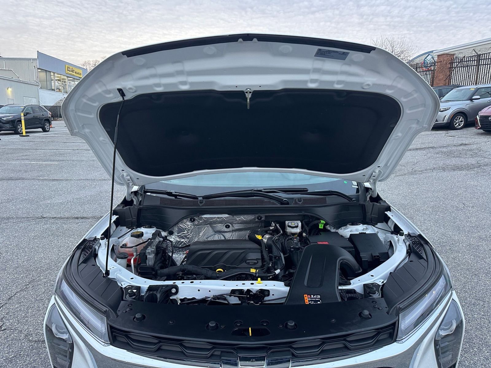 Thumbnail: 2025 Chevrolet Trax - 30