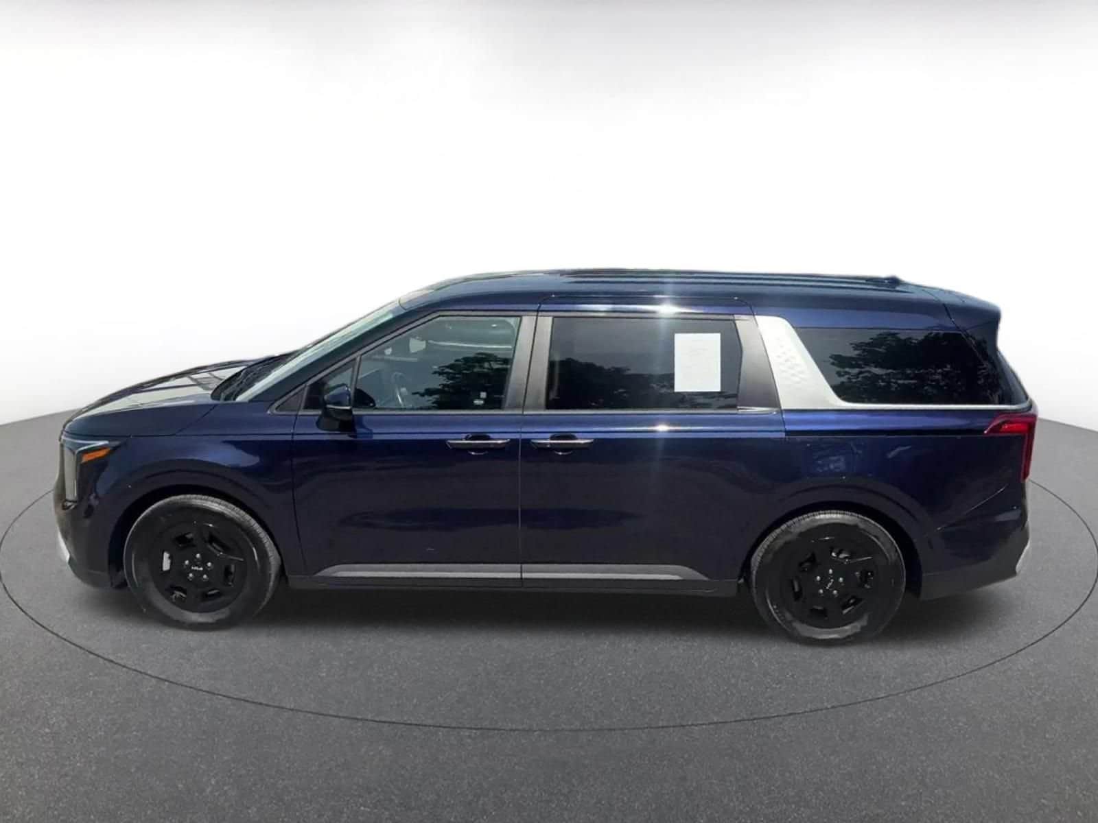 Thumbnail: 2026 Kia Carnival - 7