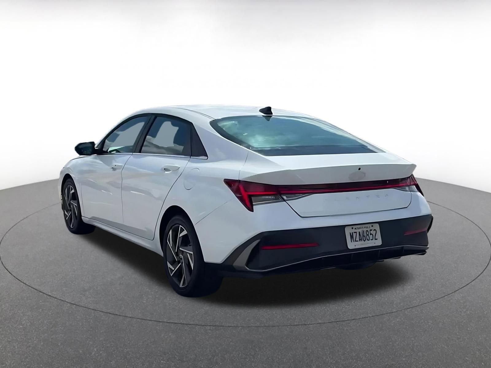 Thumbnail: 2025 Hyundai Elantra - 11