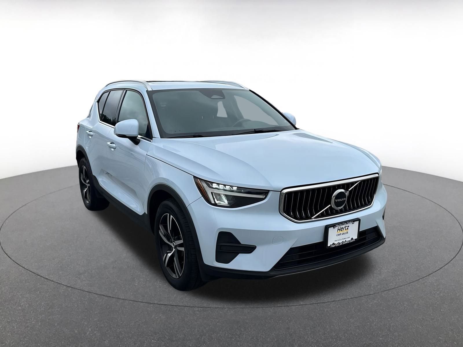 2024 Volvo XC40
