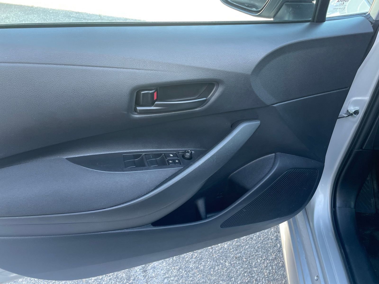 Thumbnail: 2025 Toyota Corolla - 18