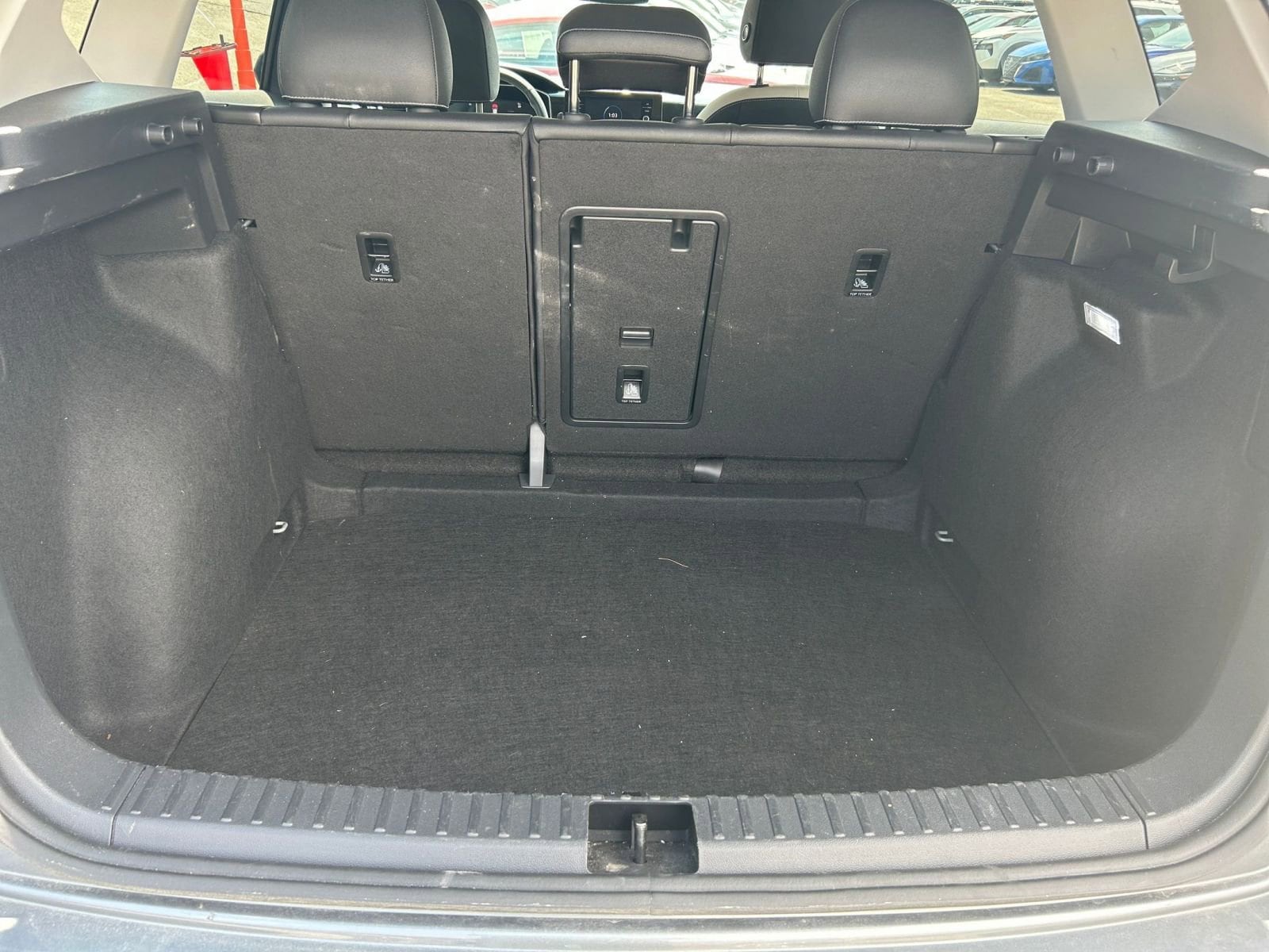 Thumbnail: 2025 Volkswagen Taos - 25