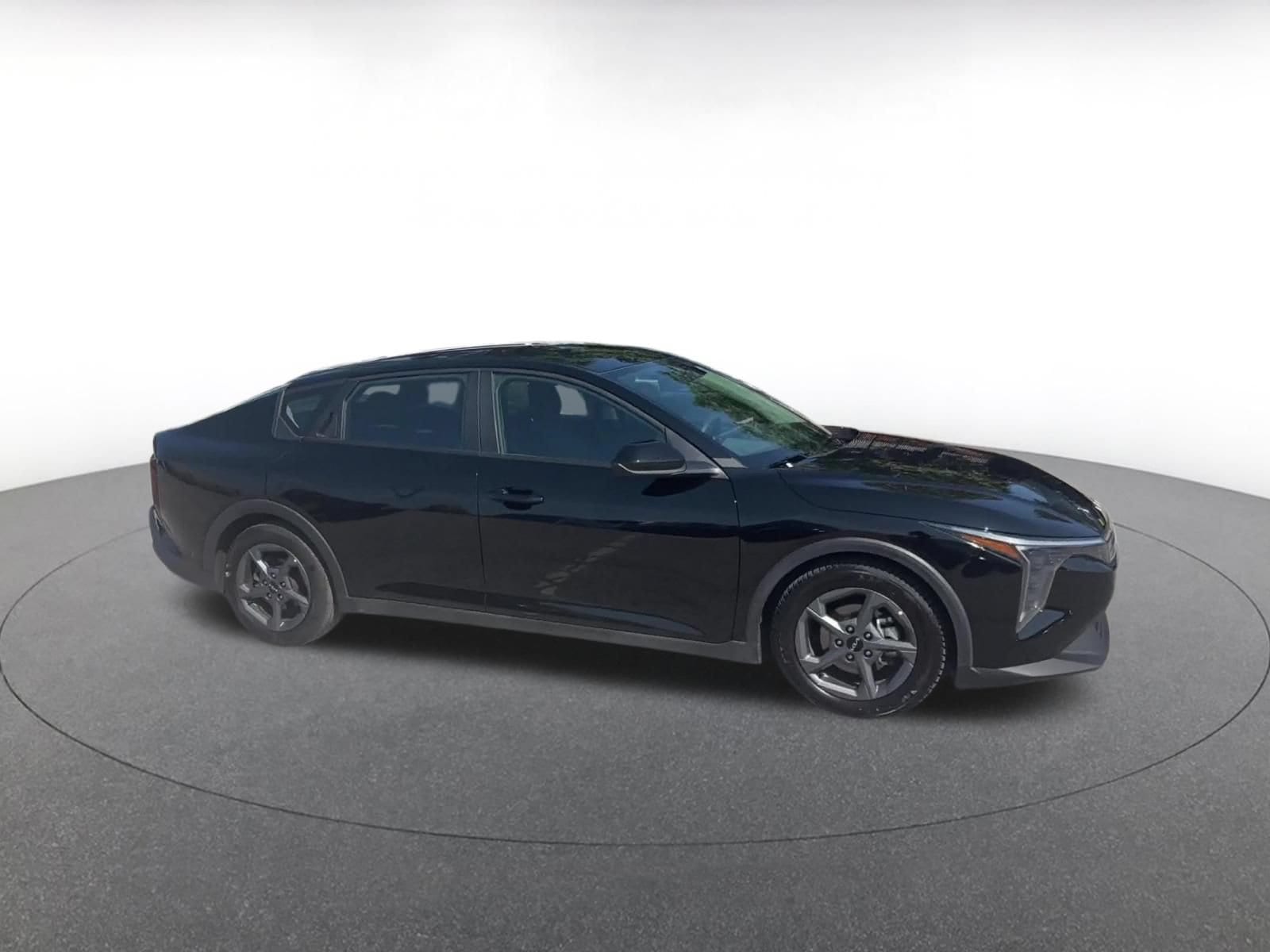 Thumbnail: 2025 Kia K4 - 2