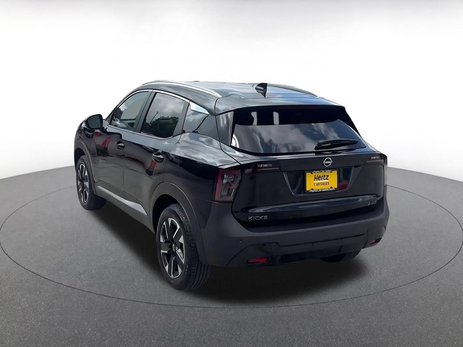 Thumbnail: 2026 Nissan Kicks - 9