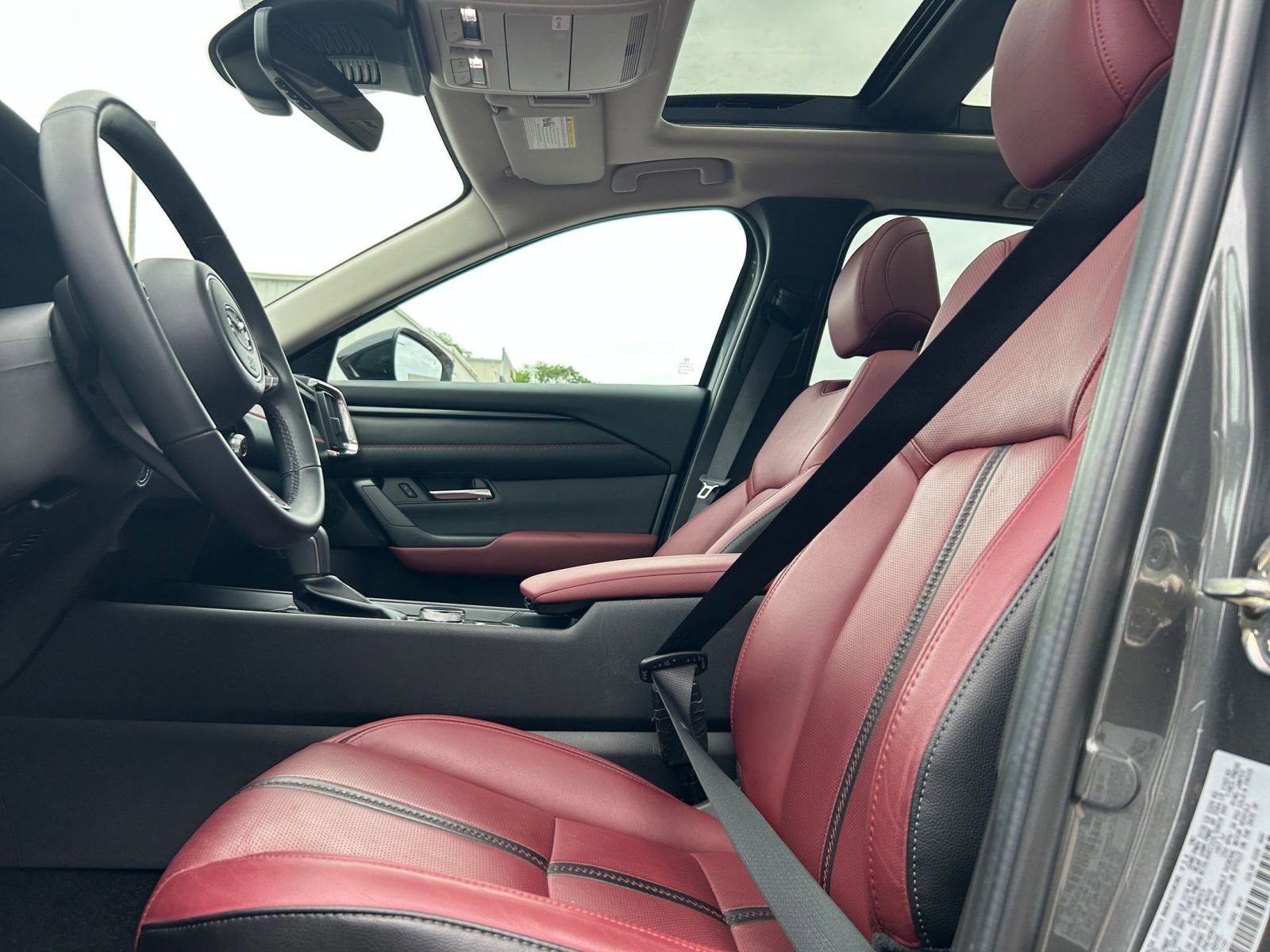Thumbnail: 2025 Mazda CX-50 - 23
