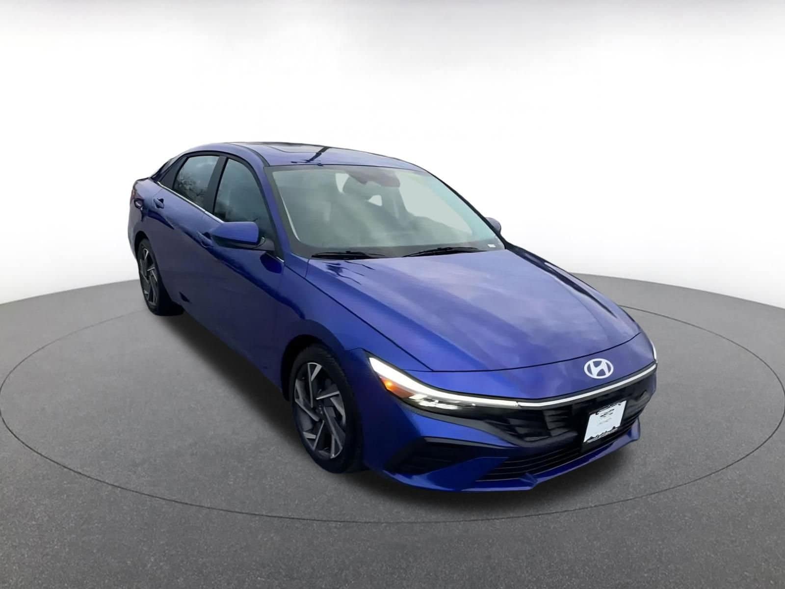 Thumbnail: 2025 Hyundai Elantra - 3