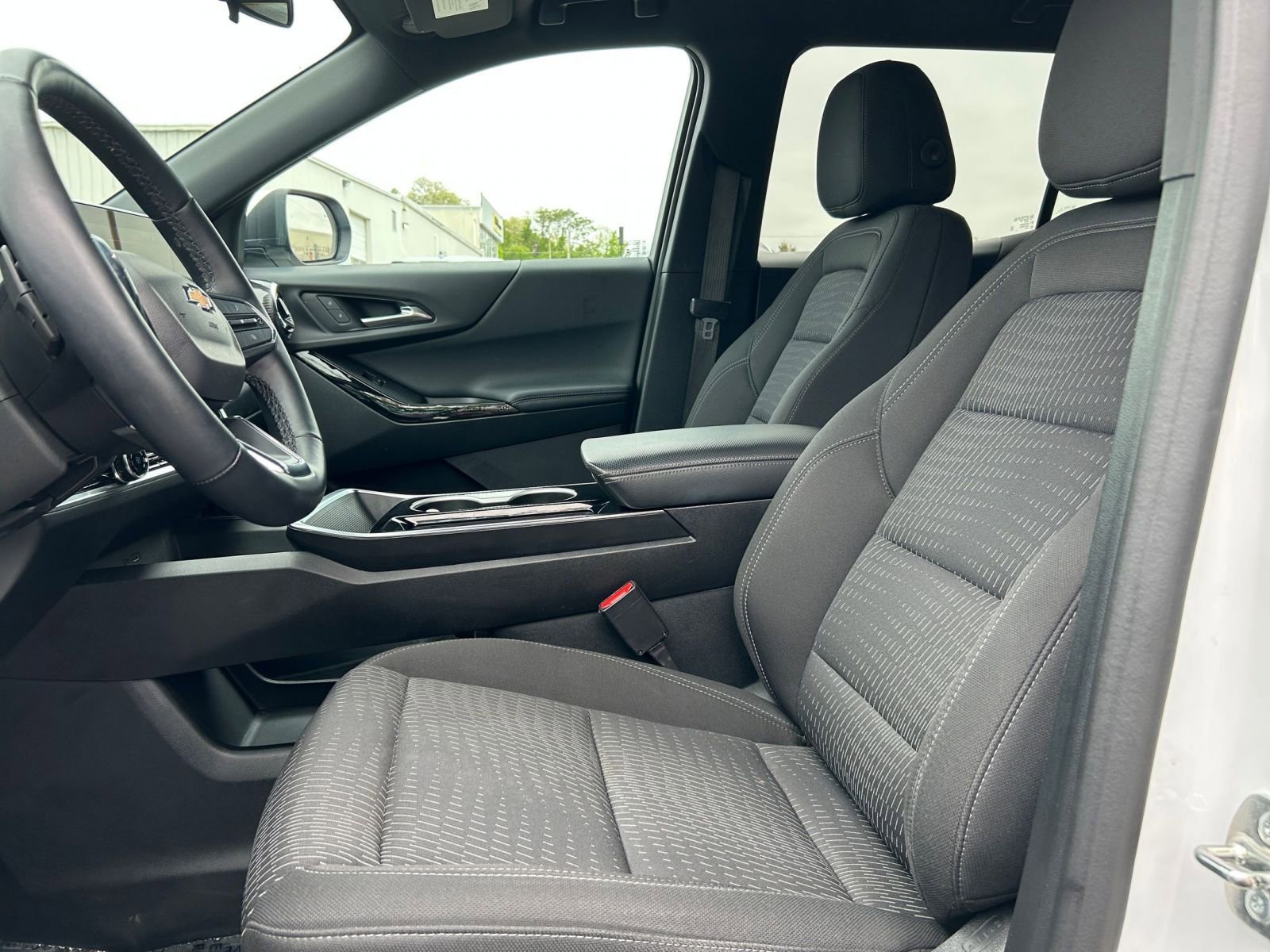 Thumbnail: 2025 Chevrolet Equinox - 22