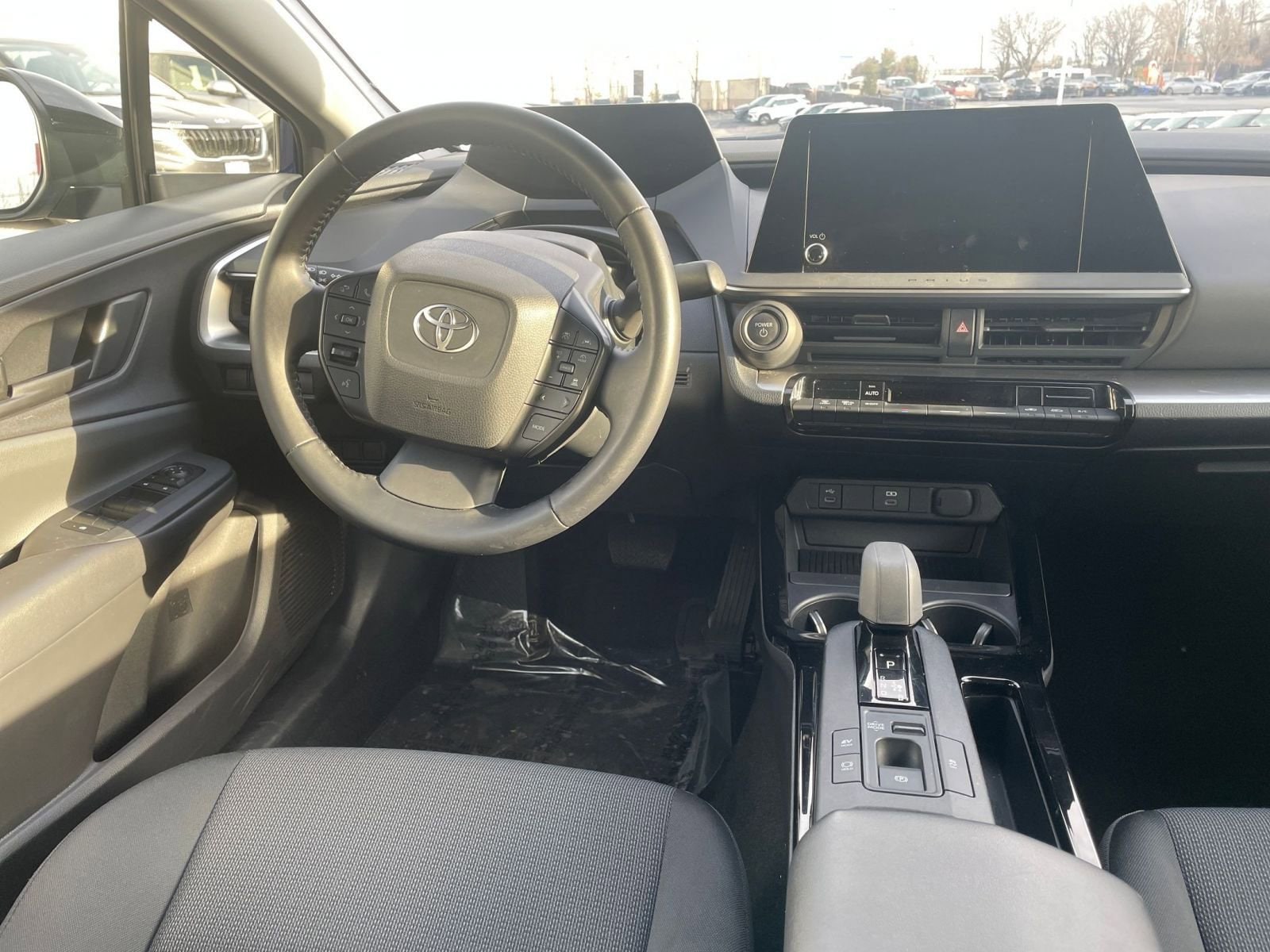 Thumbnail: 2025 Toyota Prius - 33