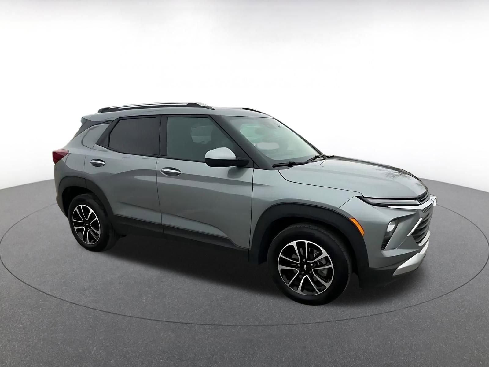 Thumbnail: 2025 Chevrolet TrailBlazer - 2