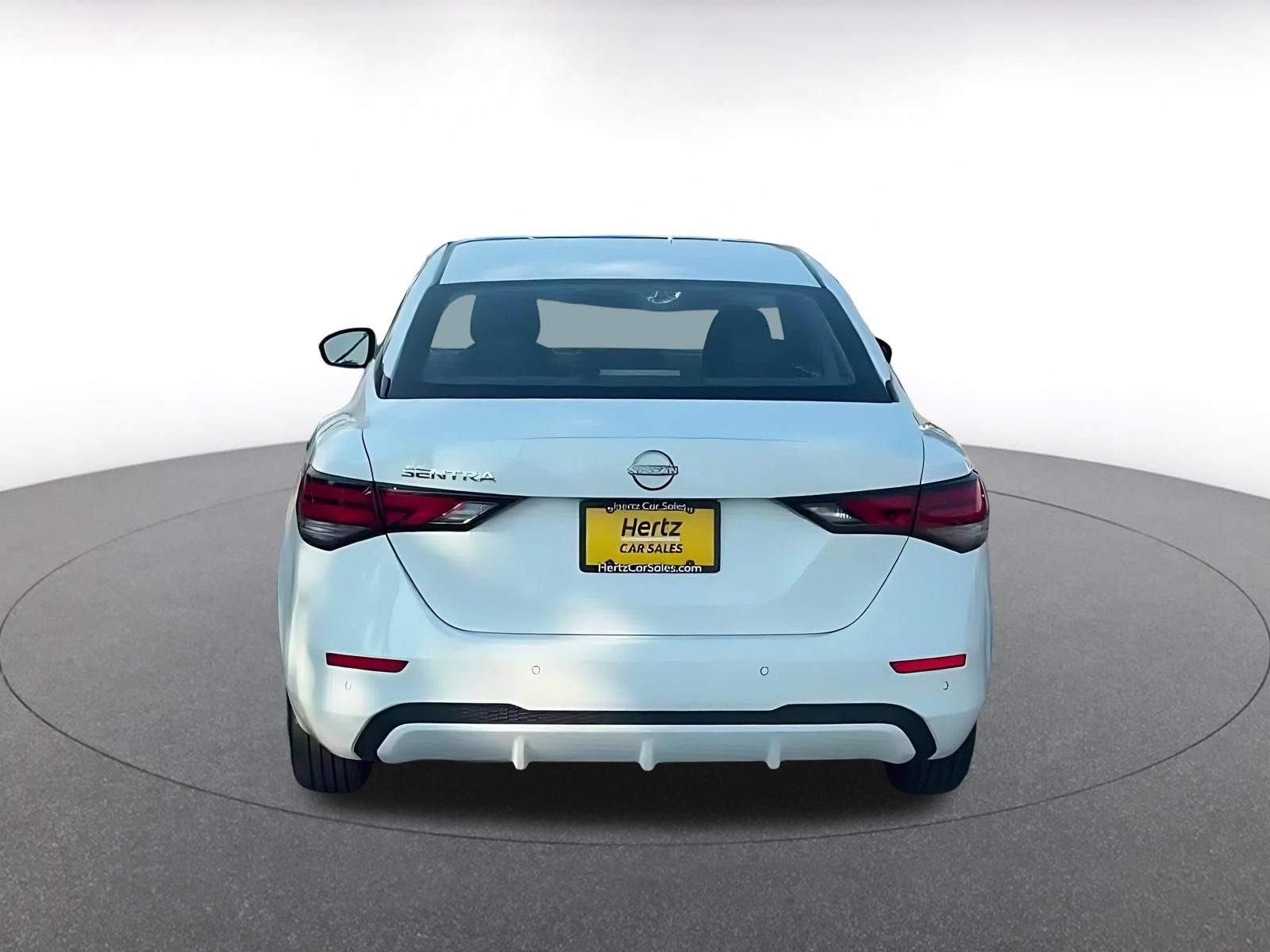 Thumbnail: 2025 Nissan Sentra - 10