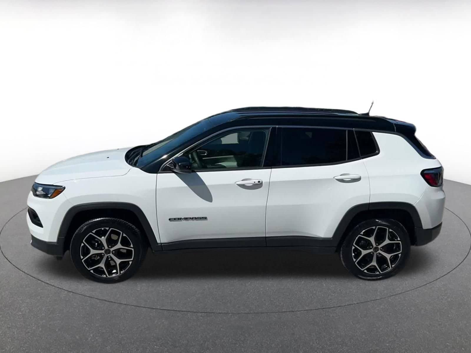 Thumbnail: 2025 Jeep Compass - 8