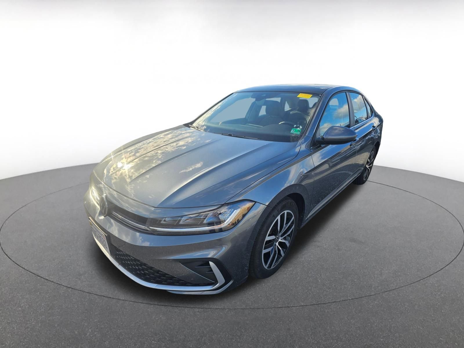 Thumbnail: 2025 Volkswagen Jetta - 3