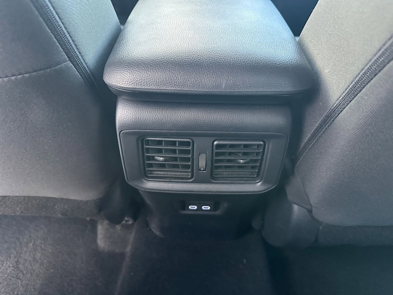 Thumbnail: 2025 Toyota RAV4 - 24