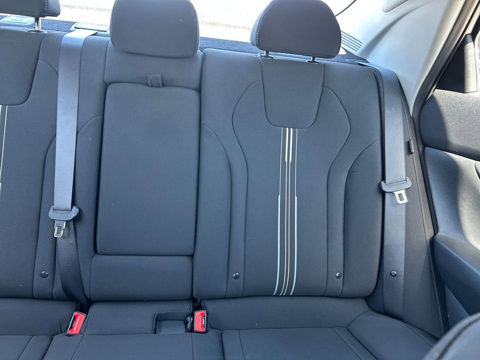 Thumbnail: 2025 Hyundai Elantra - 32