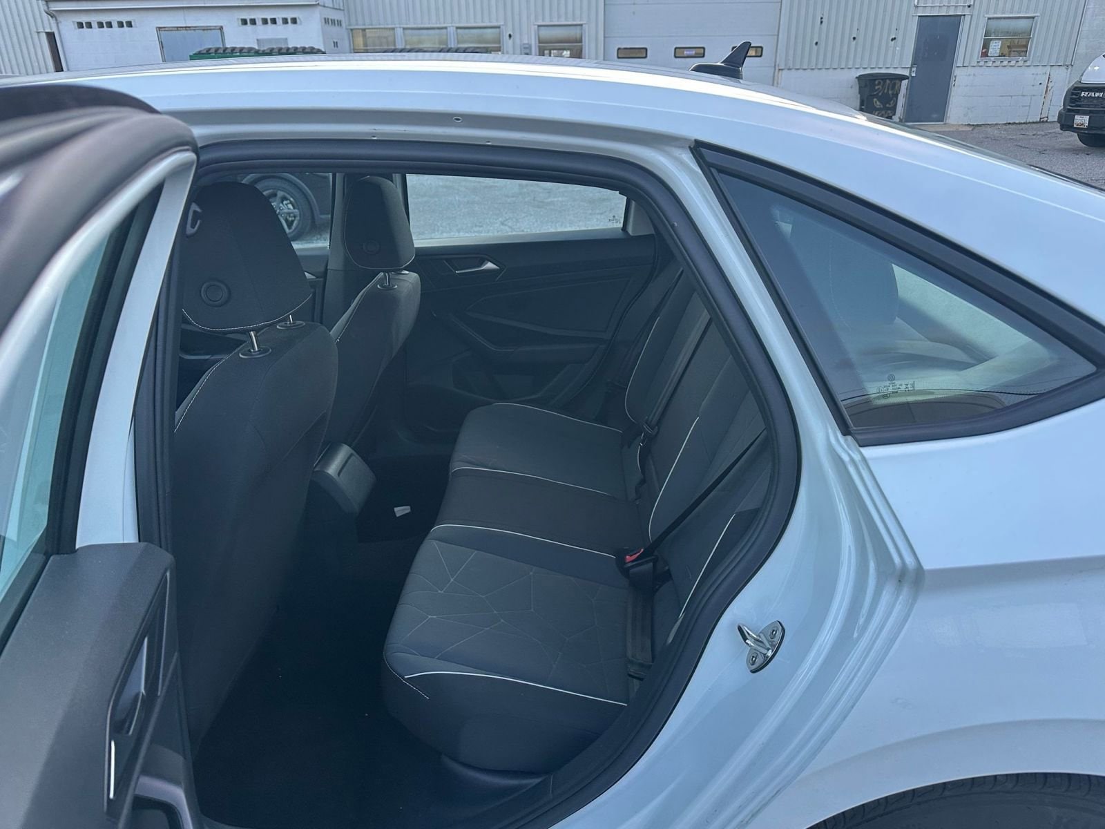 Thumbnail: 2025 Volkswagen Jetta - 10