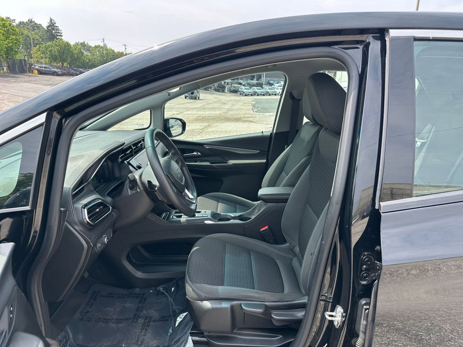 Thumbnail: 2023 Chevrolet Bolt EV - 28