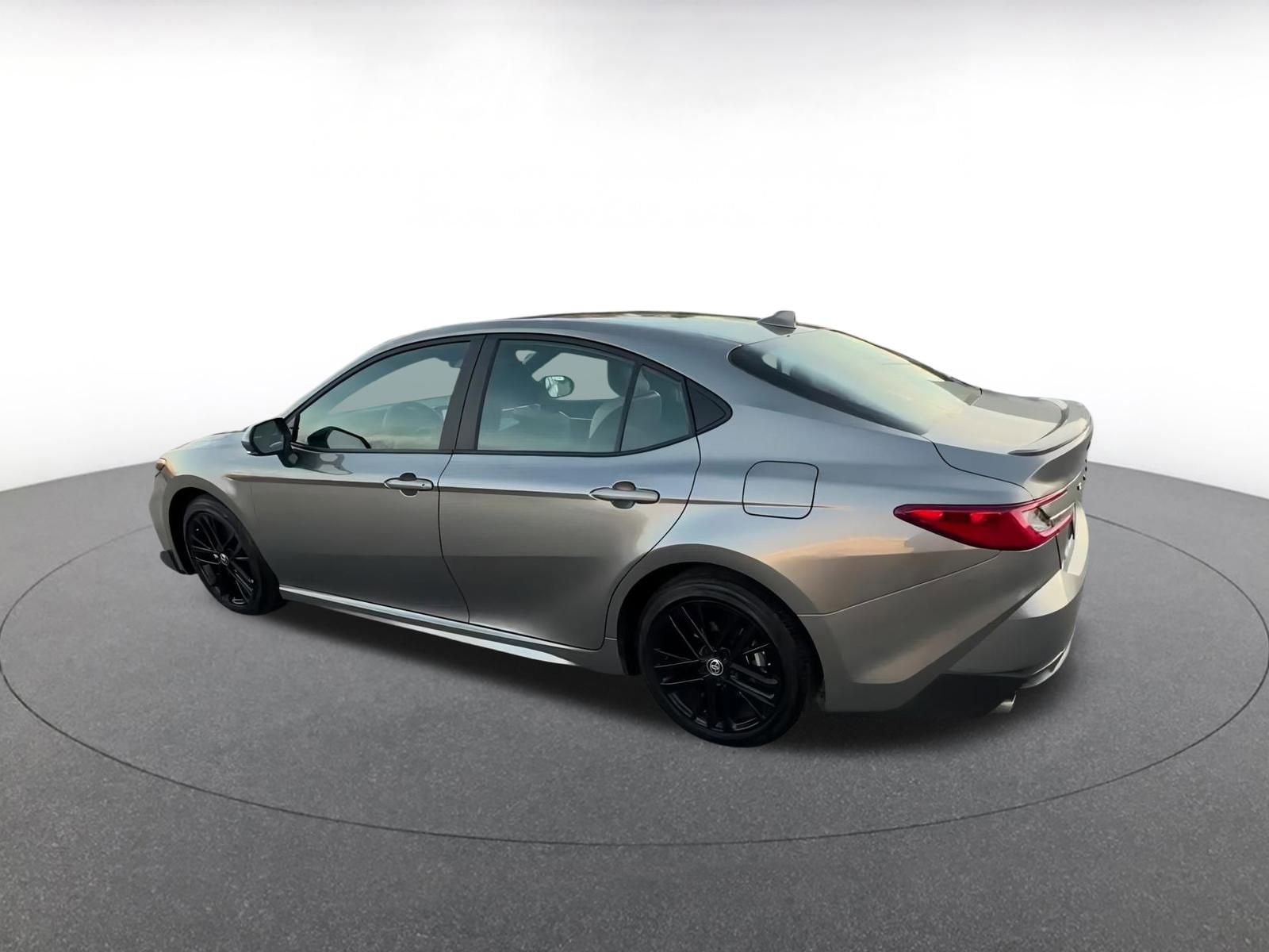 Thumbnail: 2025 Toyota Camry - 9