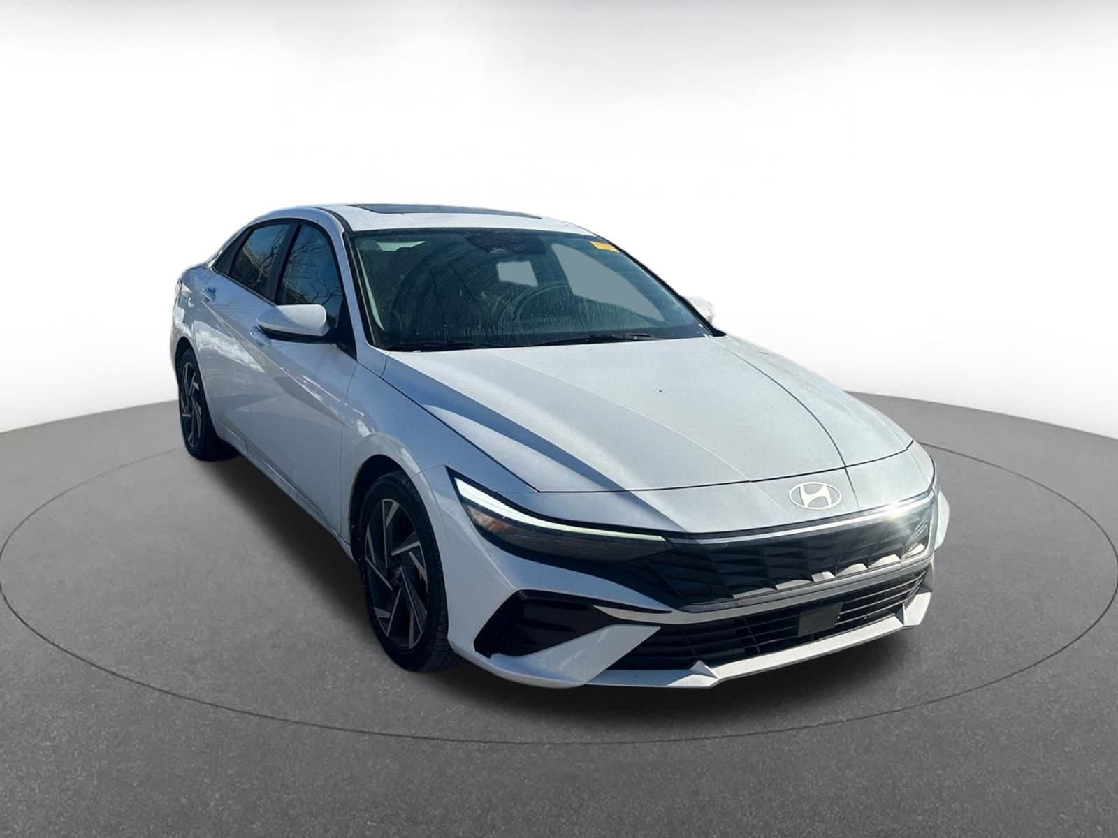 Thumbnail: 2025 Hyundai Elantra - 1