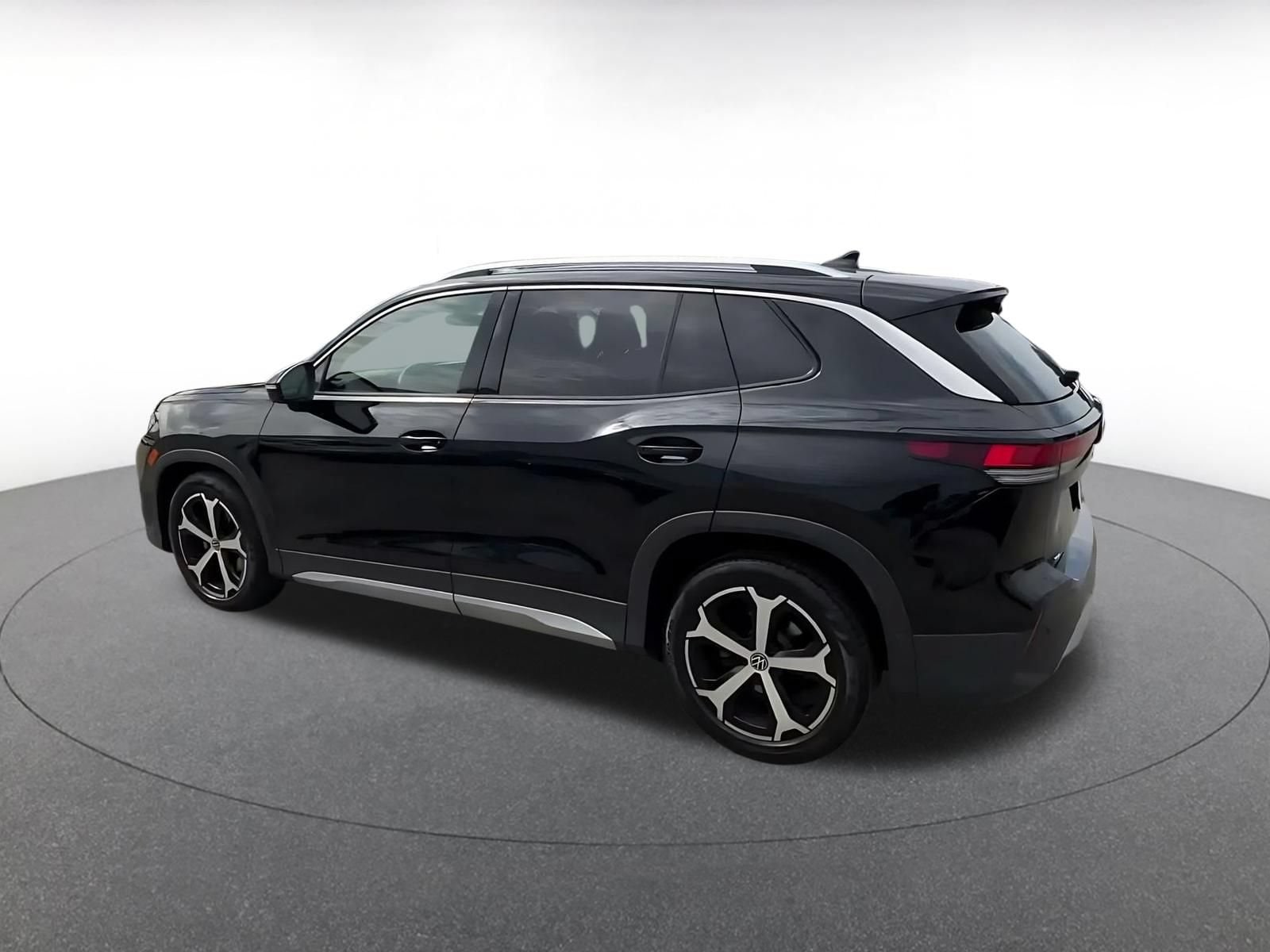 Thumbnail: 2026 Volkswagen Tiguan - 9