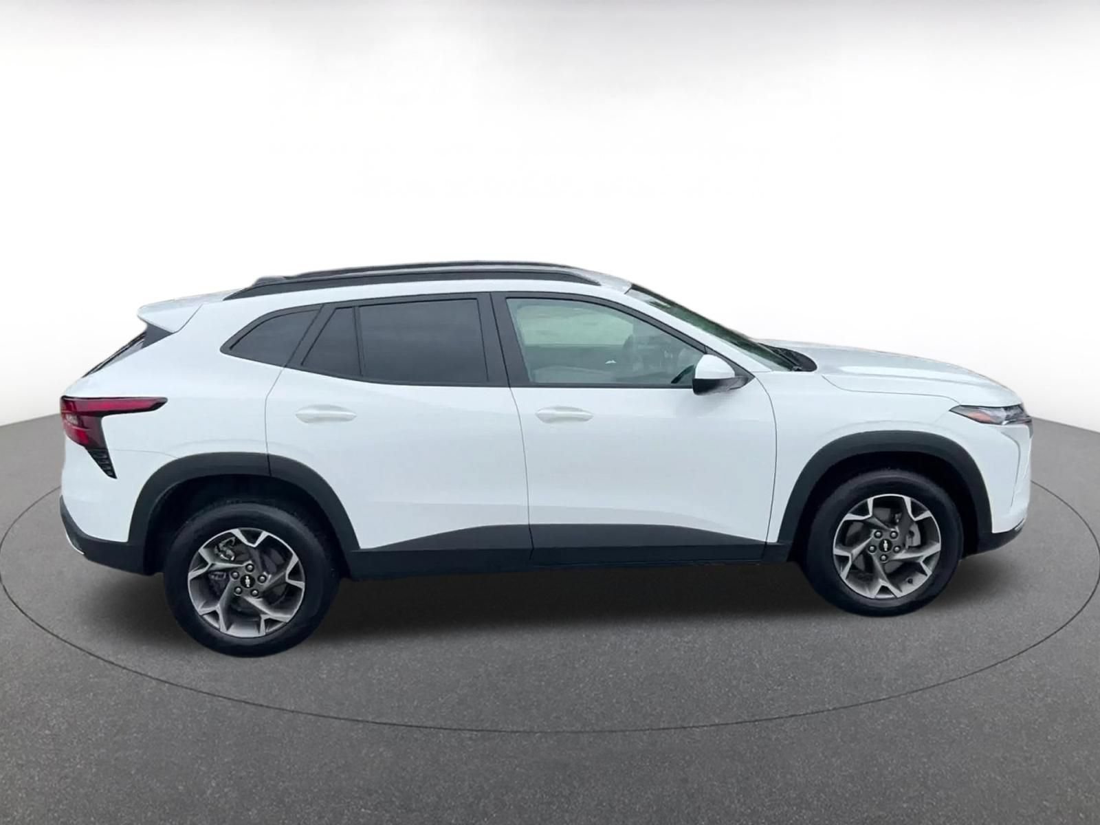Thumbnail: 2025 Chevrolet Trax - 16