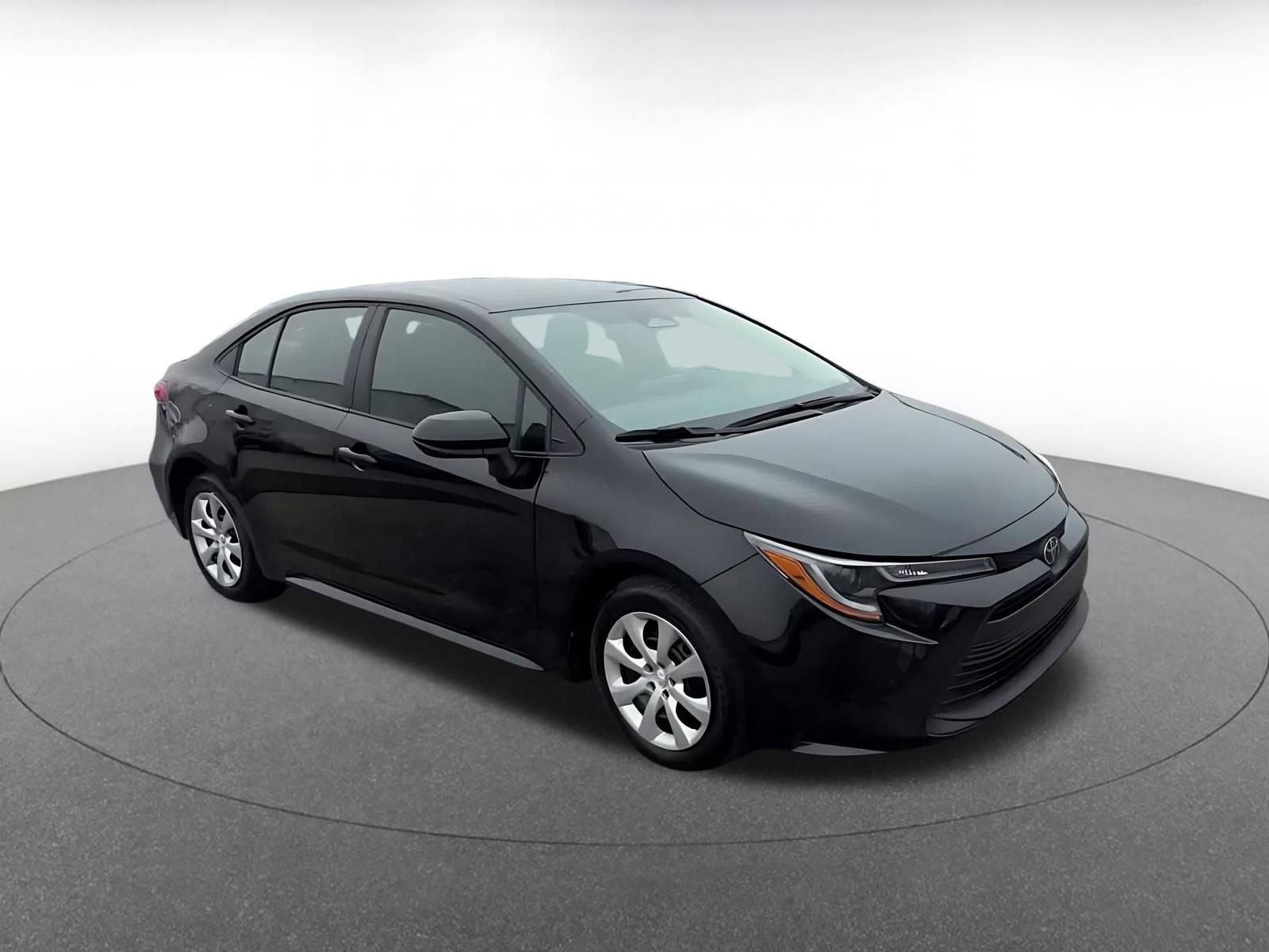 Thumbnail: 2025 Toyota Corolla - 2