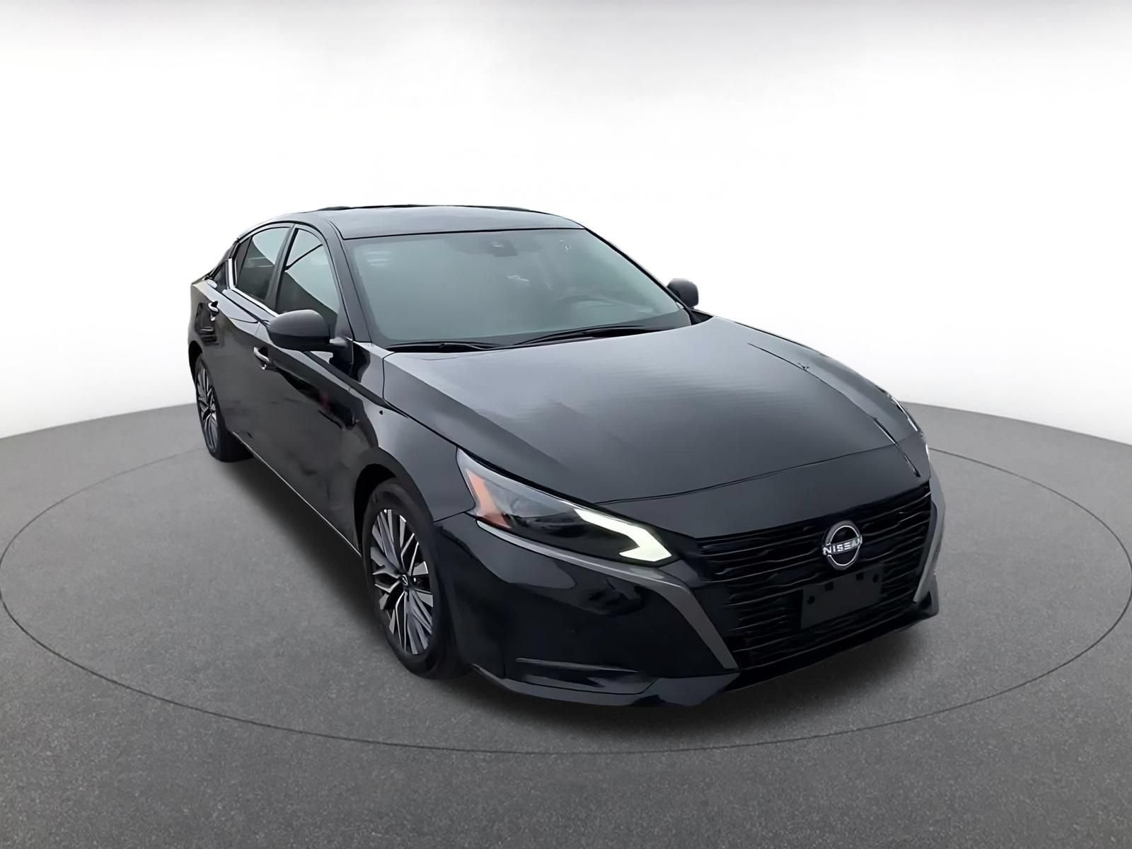 Thumbnail: 2026 Nissan Altima - 3