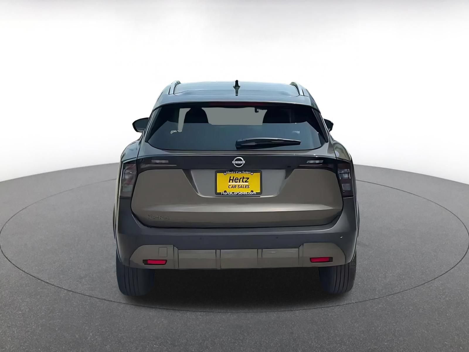 Thumbnail: 2026 Nissan Kicks - 12